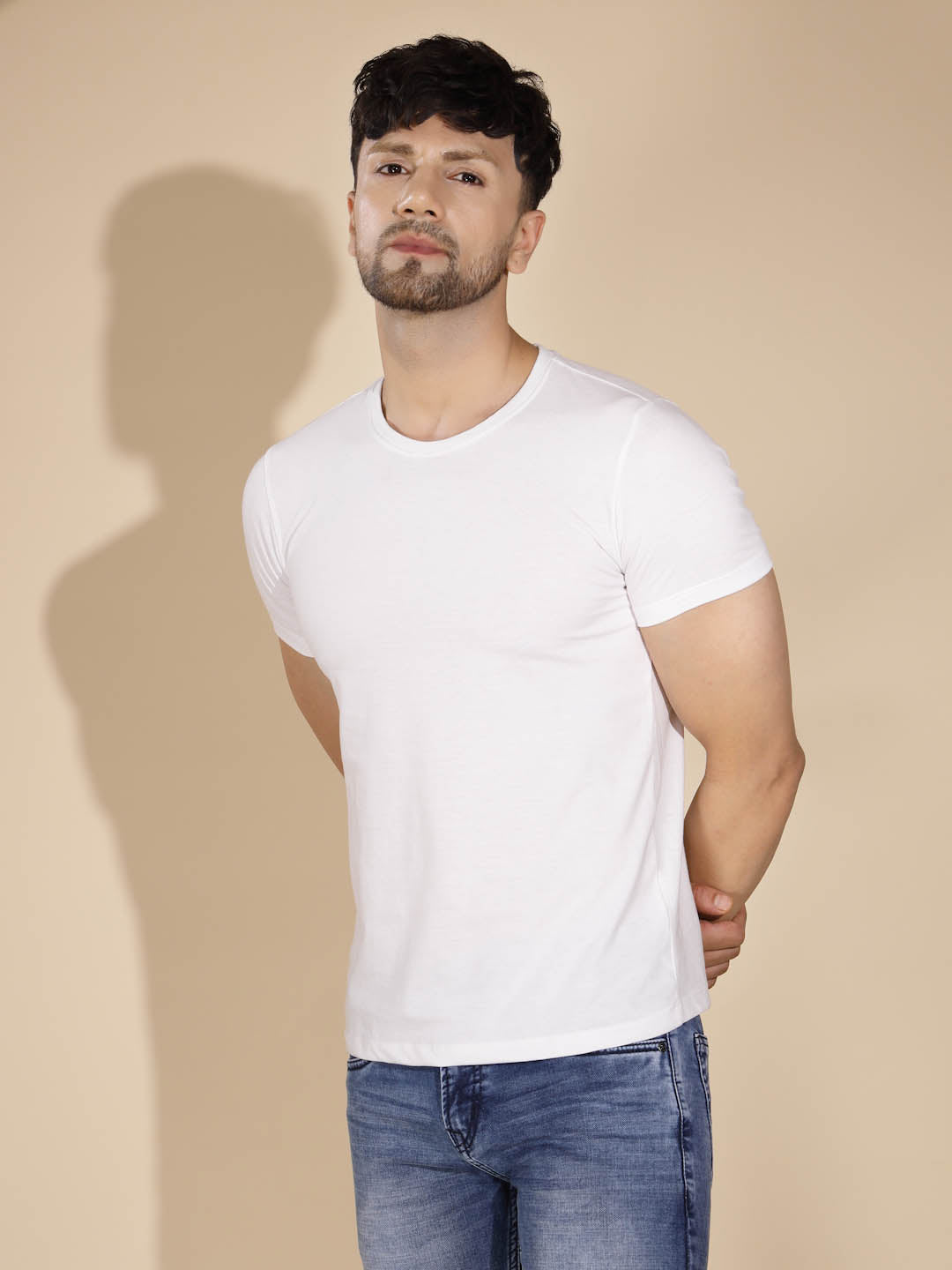 White Round Neck Solid T-Shirt - Global Republic