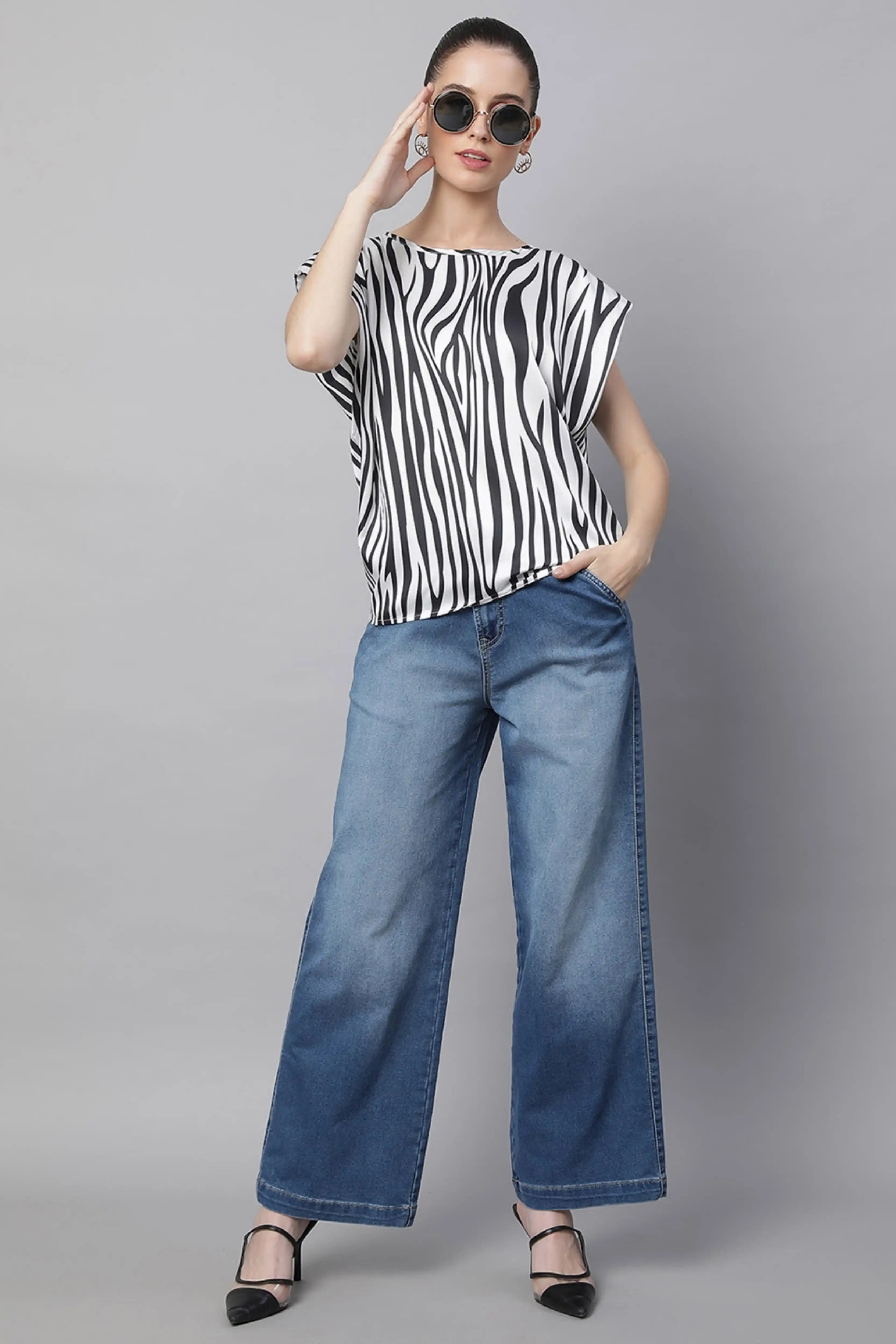 Black And White Printed Blouson Top