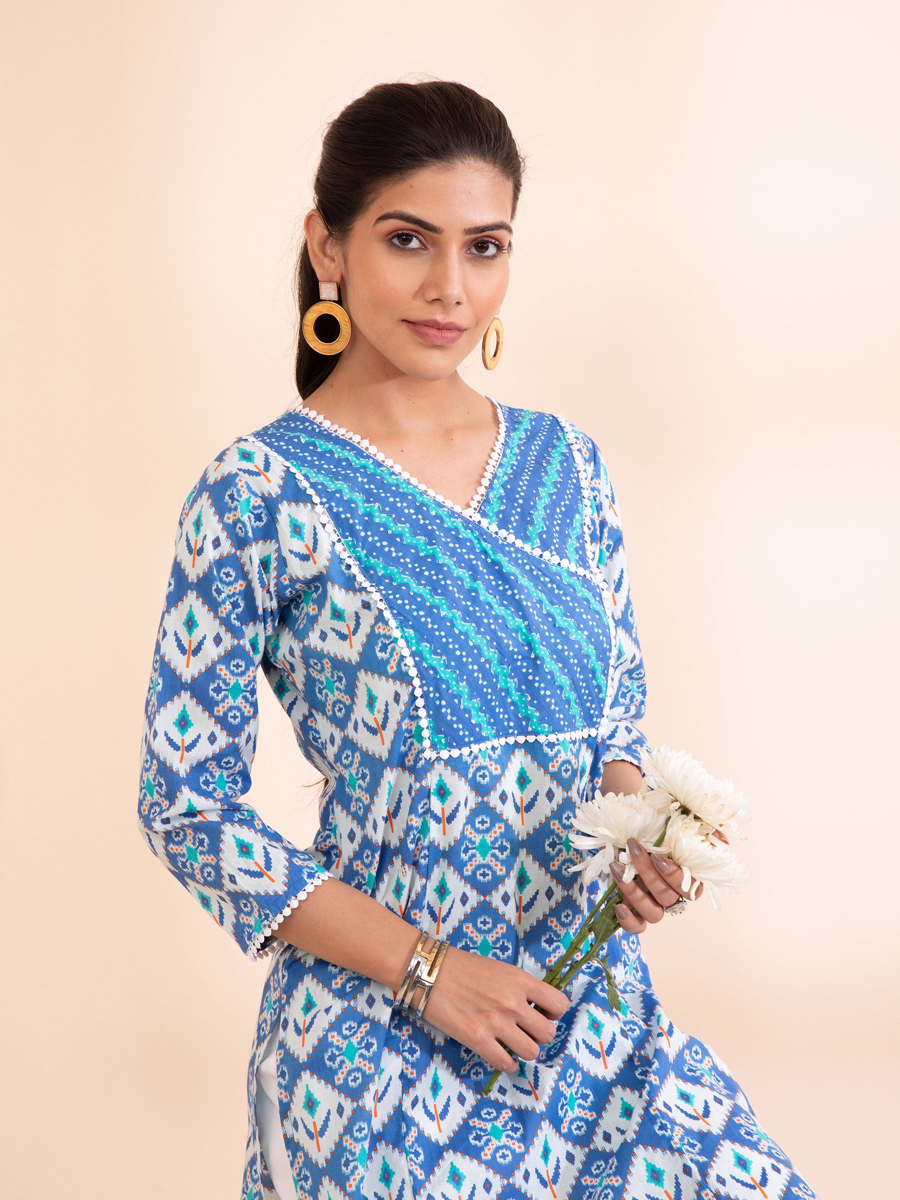 Women Blue V-Neck Printed Kurta - Global Republic