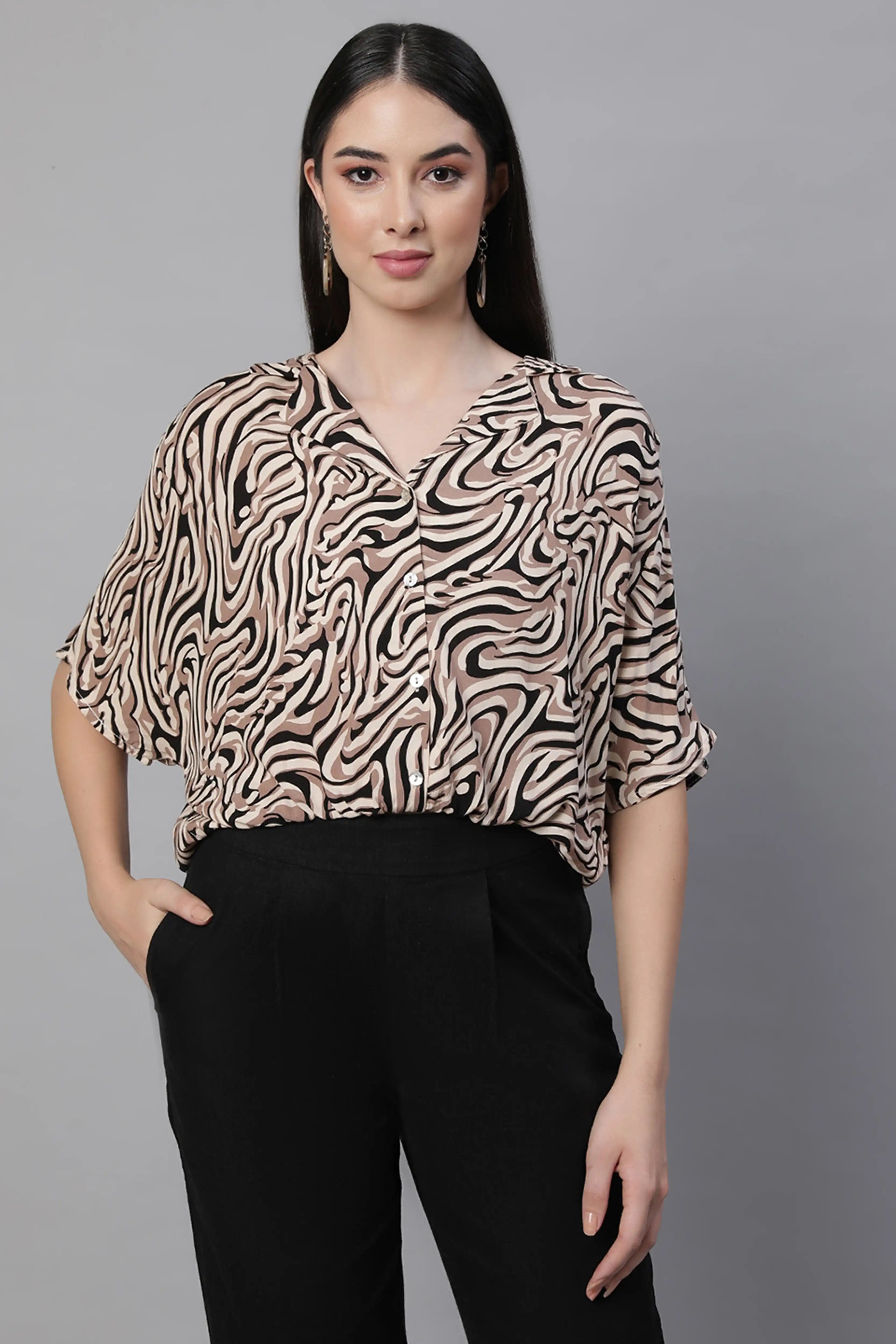 Collar Neck Printed Blouson Top