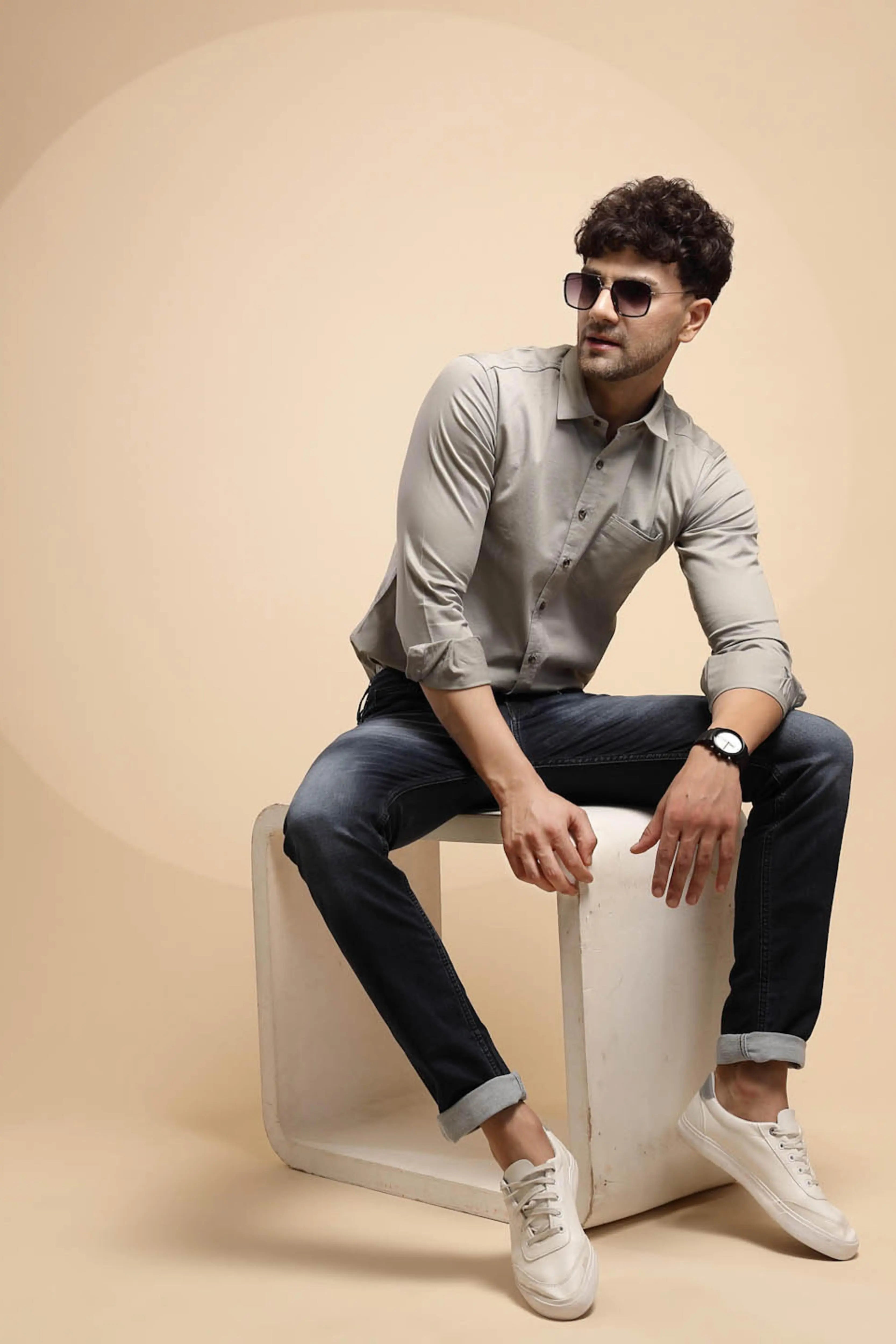 Solid Blue Mid Rise Cotton Blend Slim fit Jeans - Global Republic