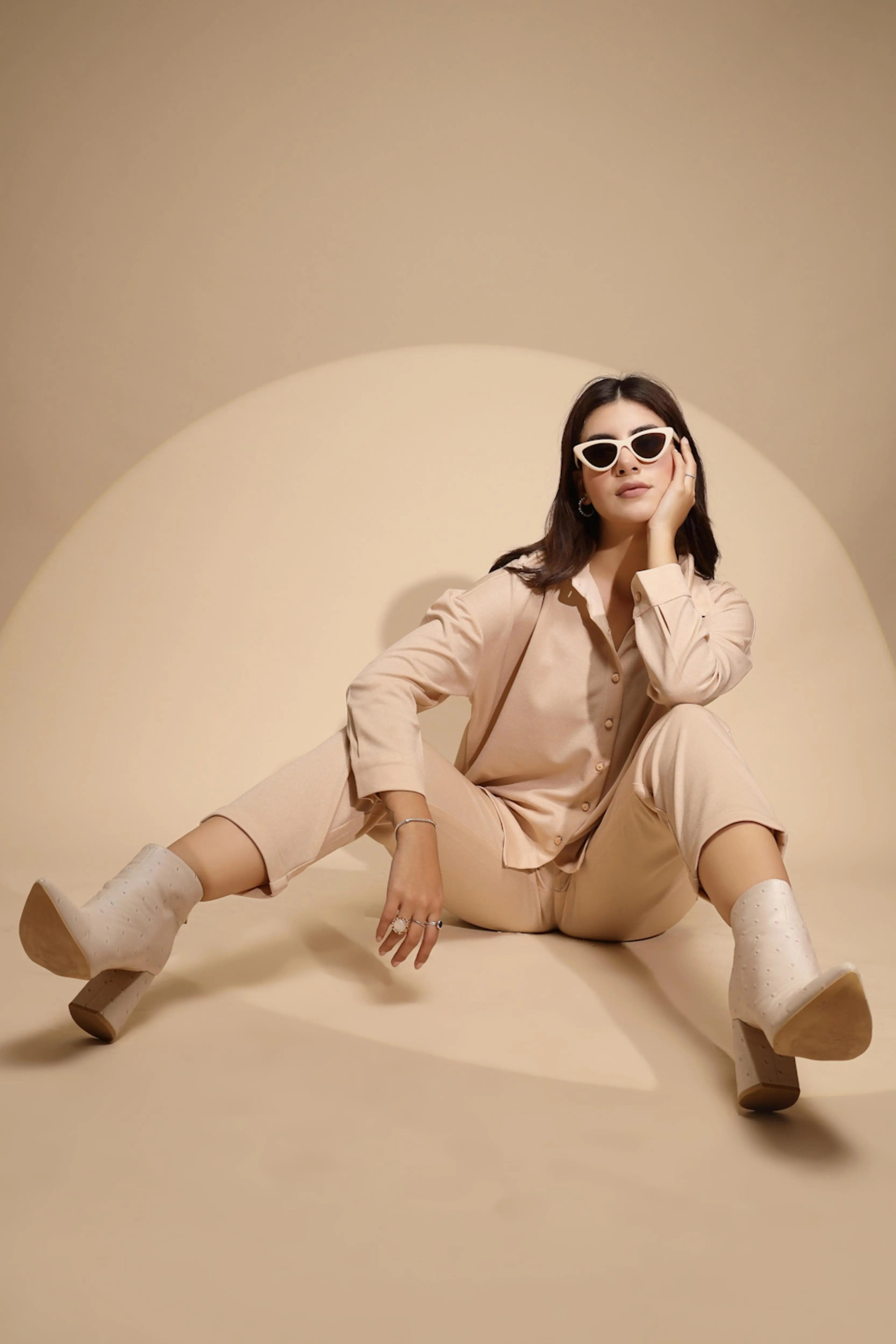 Nude ester Solid Night Set - Global Republic