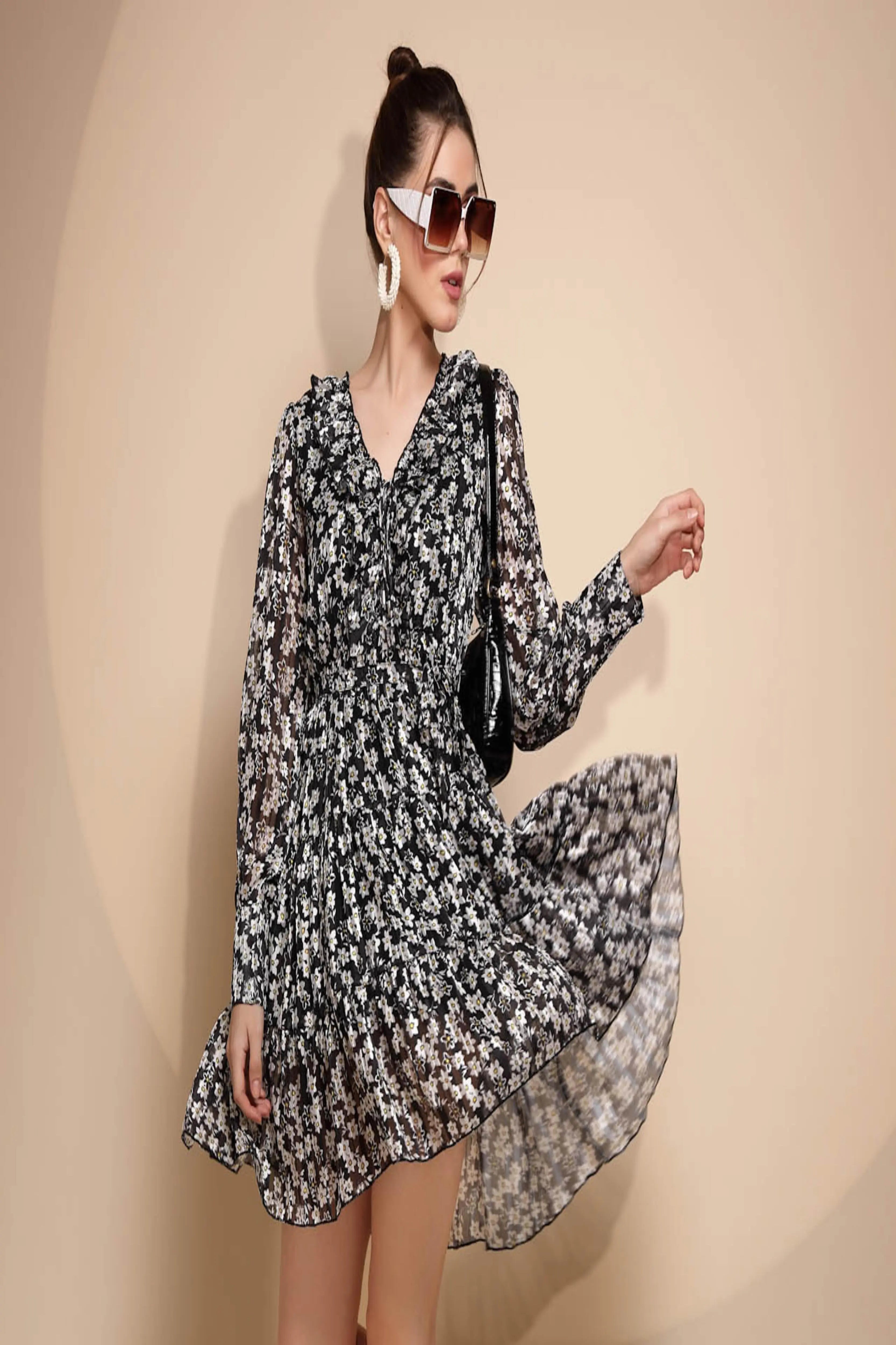 Women's Printed V-Neck Black Dress - Global Republic