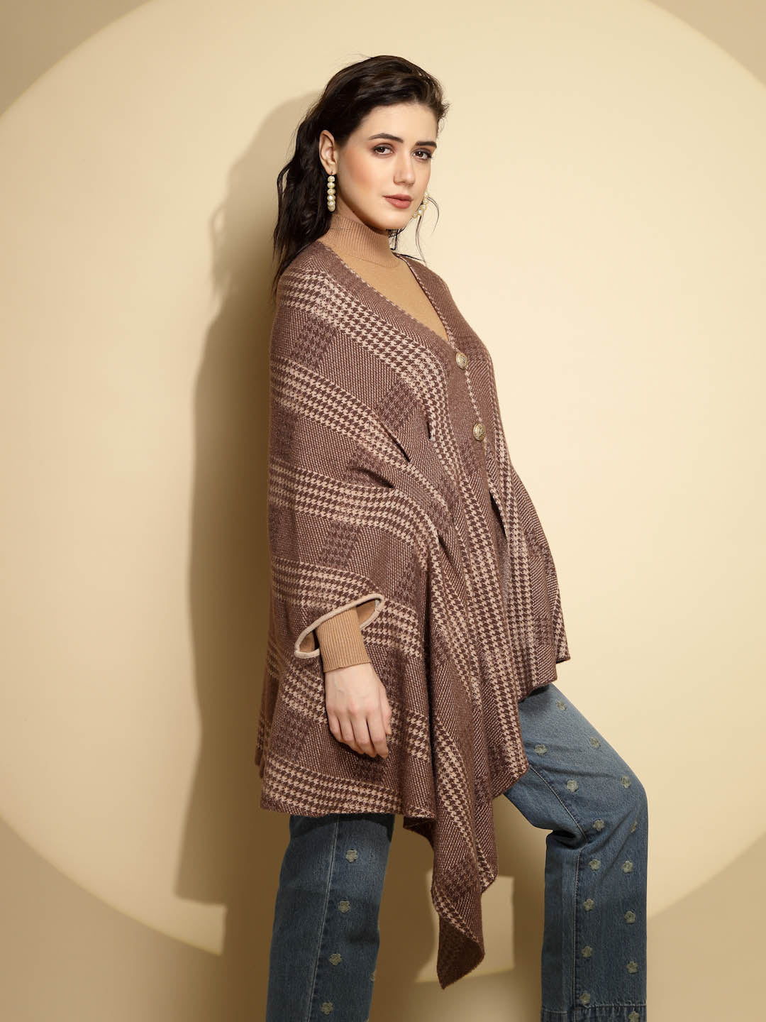 Brown Abstract Knitted Winter Shrug - Global Republic