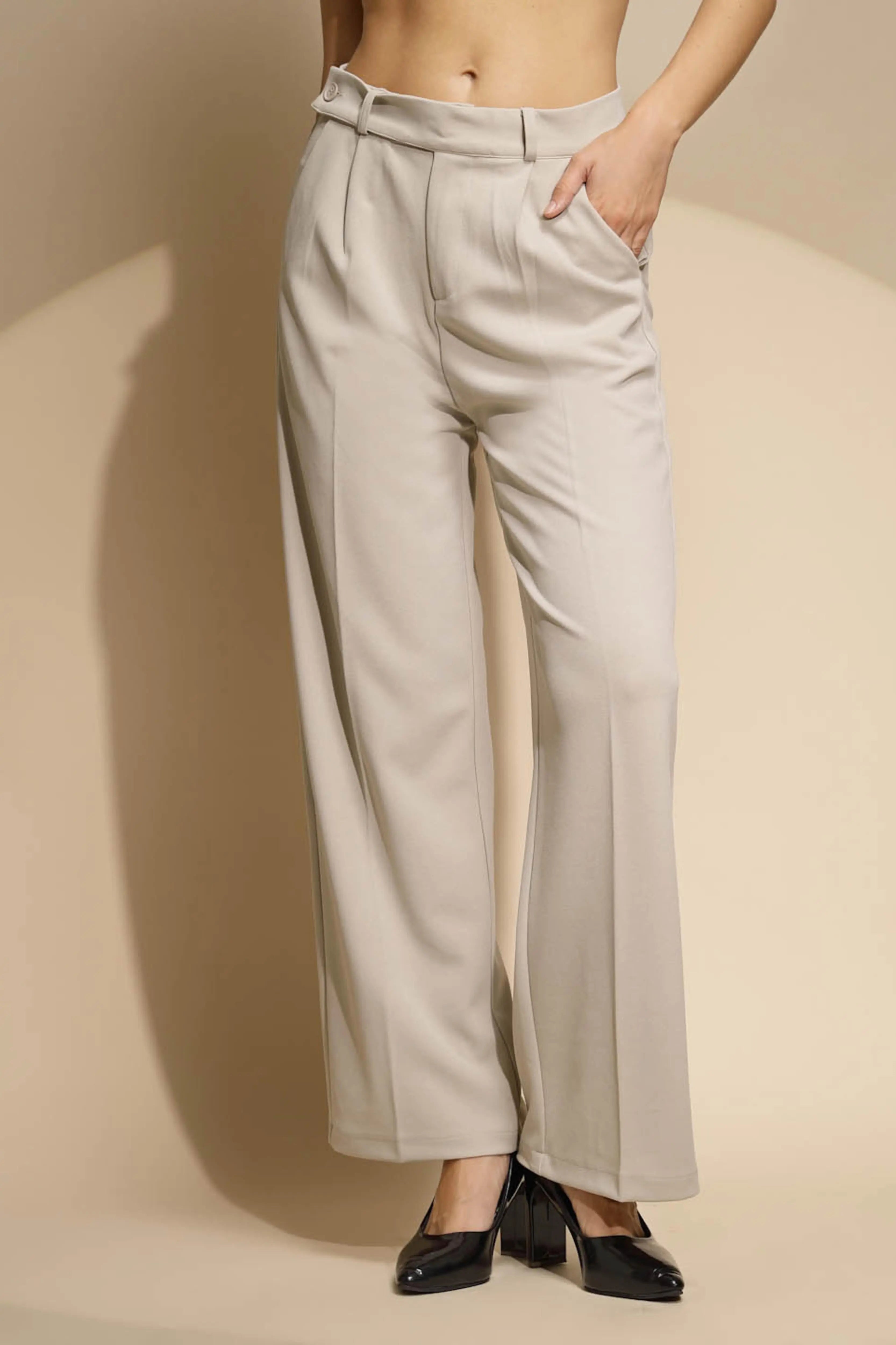 Green Solid Low Rise Trouser For Girl's & Women - Global Republic