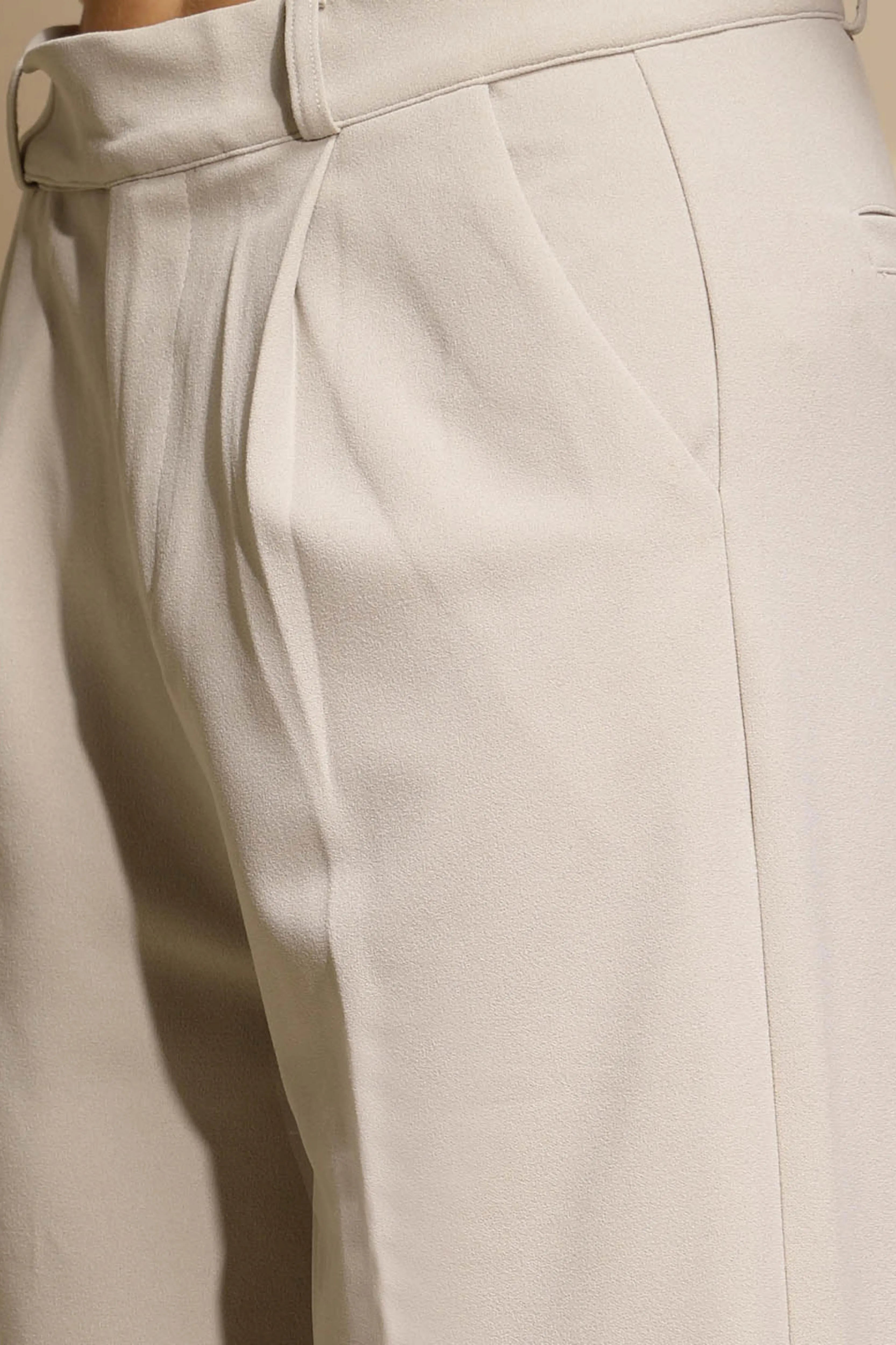 Green Solid Low Rise Trouser For Girl's & Women - Global Republic