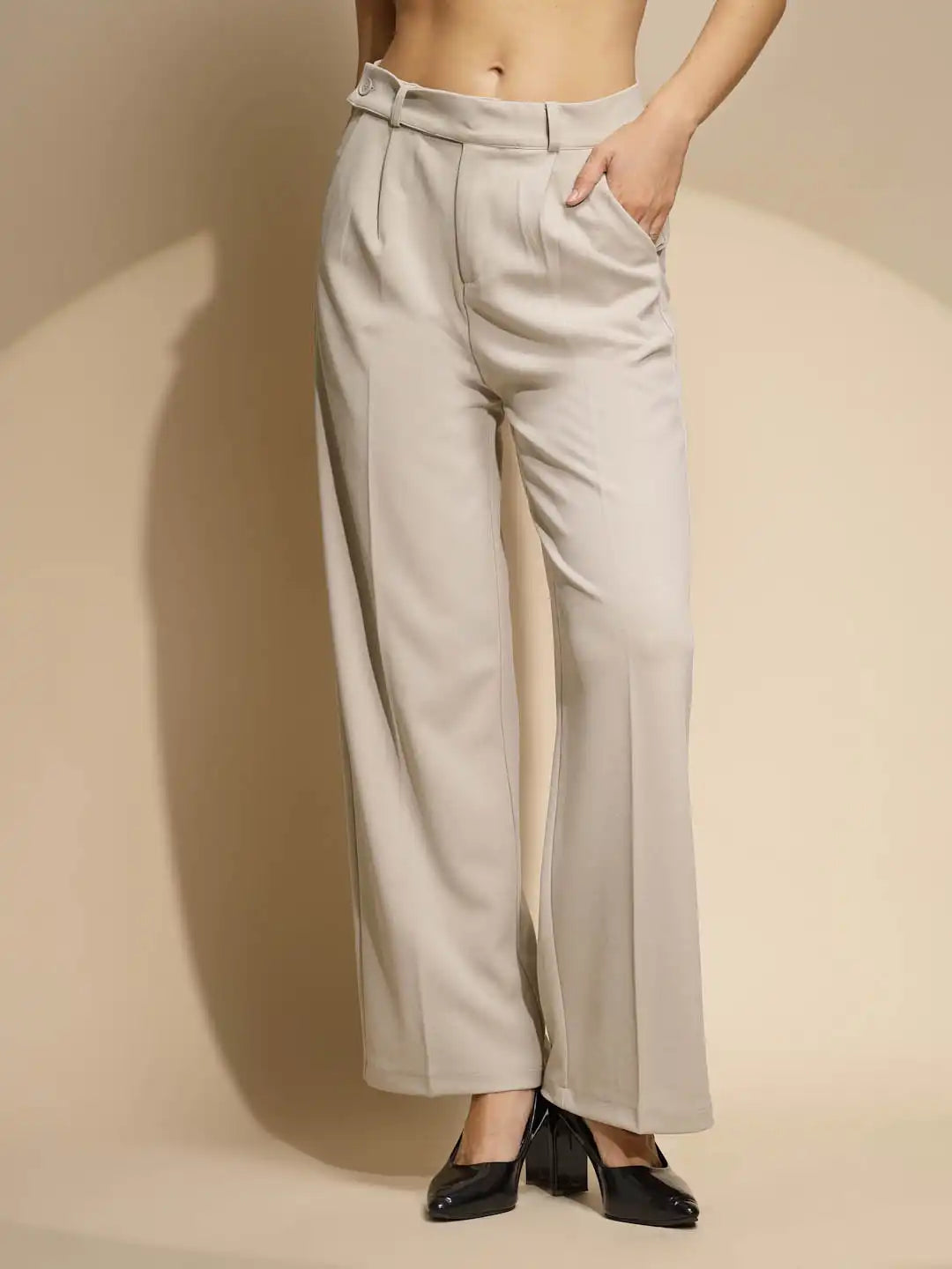 Green Solid Low Rise Trouser For Girl's & Women - Global Republic