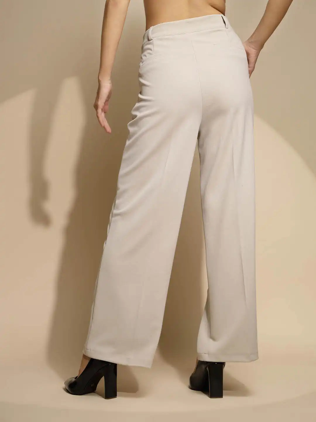 Green Solid Low Rise Trouser For Girl's & Women - Global Republic