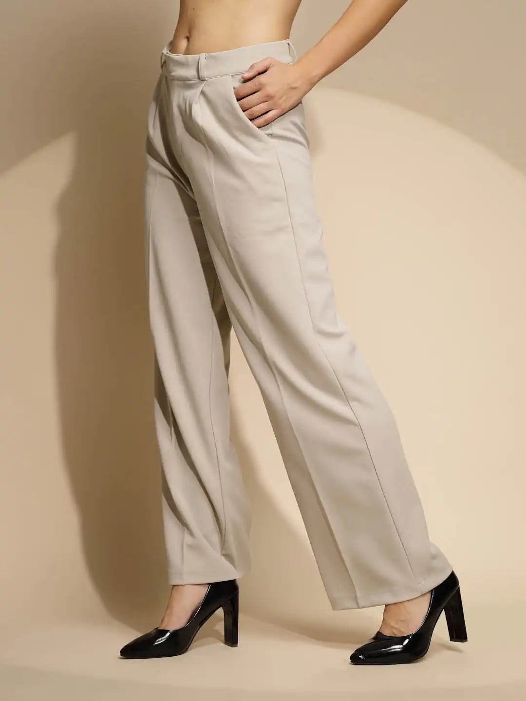 Green Solid Low Rise Trouser For Girl's & Women - Global Republic