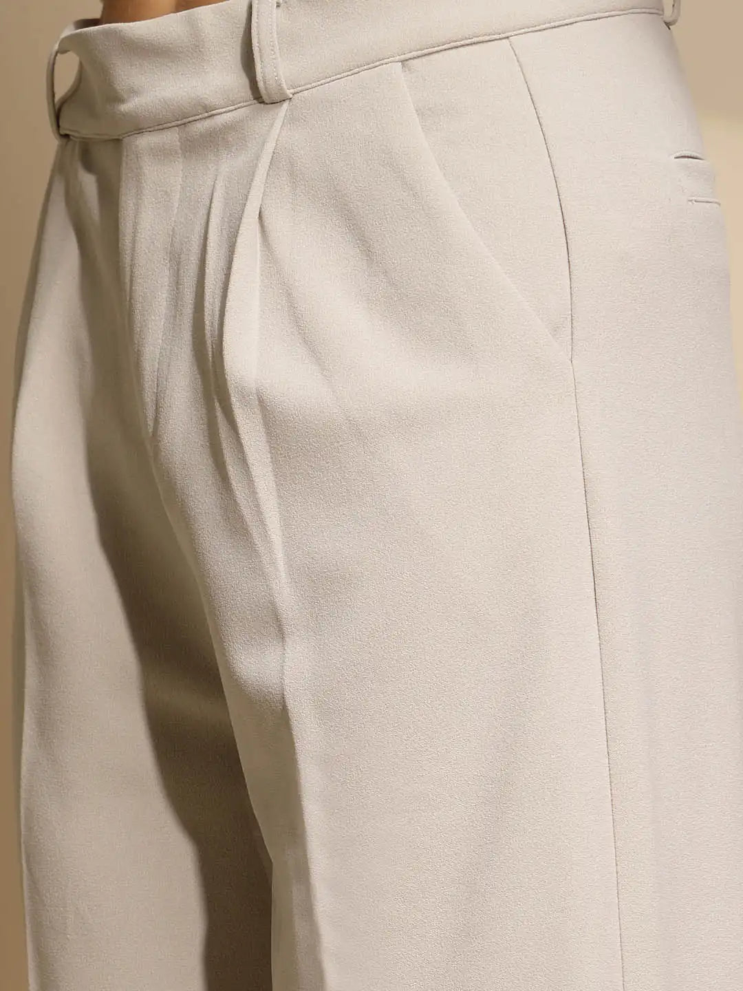 Green Solid Low Rise Trouser For Girl's & Women - Global Republic