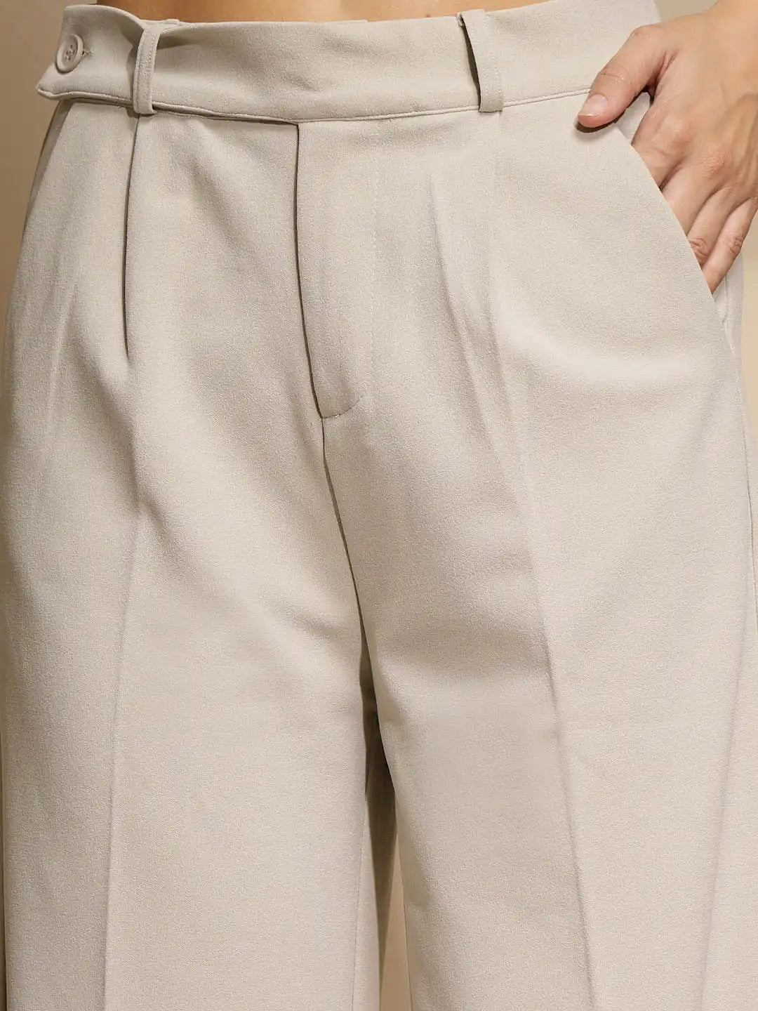 Green Solid Low Rise Trouser For Girl's & Women - Global Republic