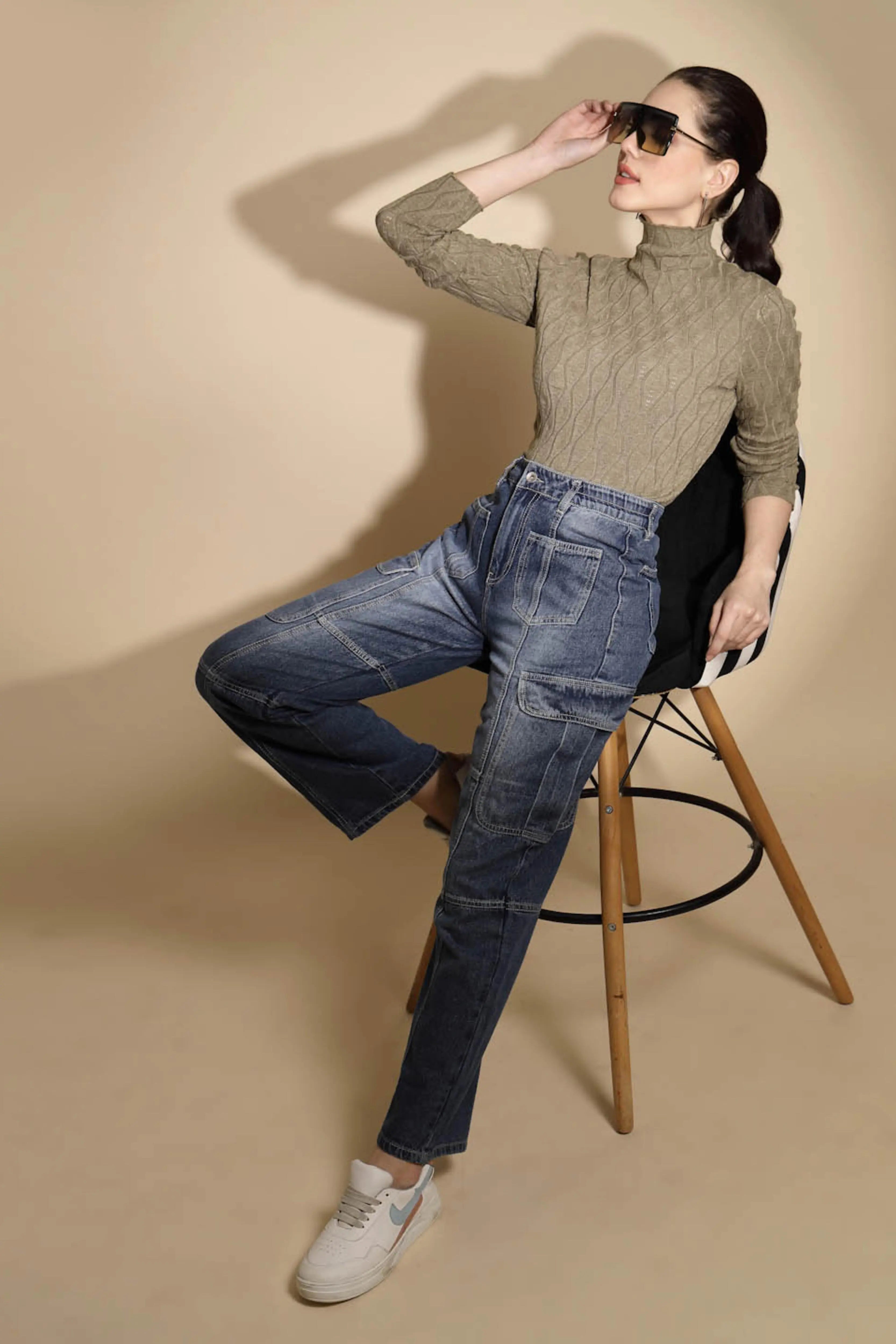 Brown Solid Knitted Casual Skivvy