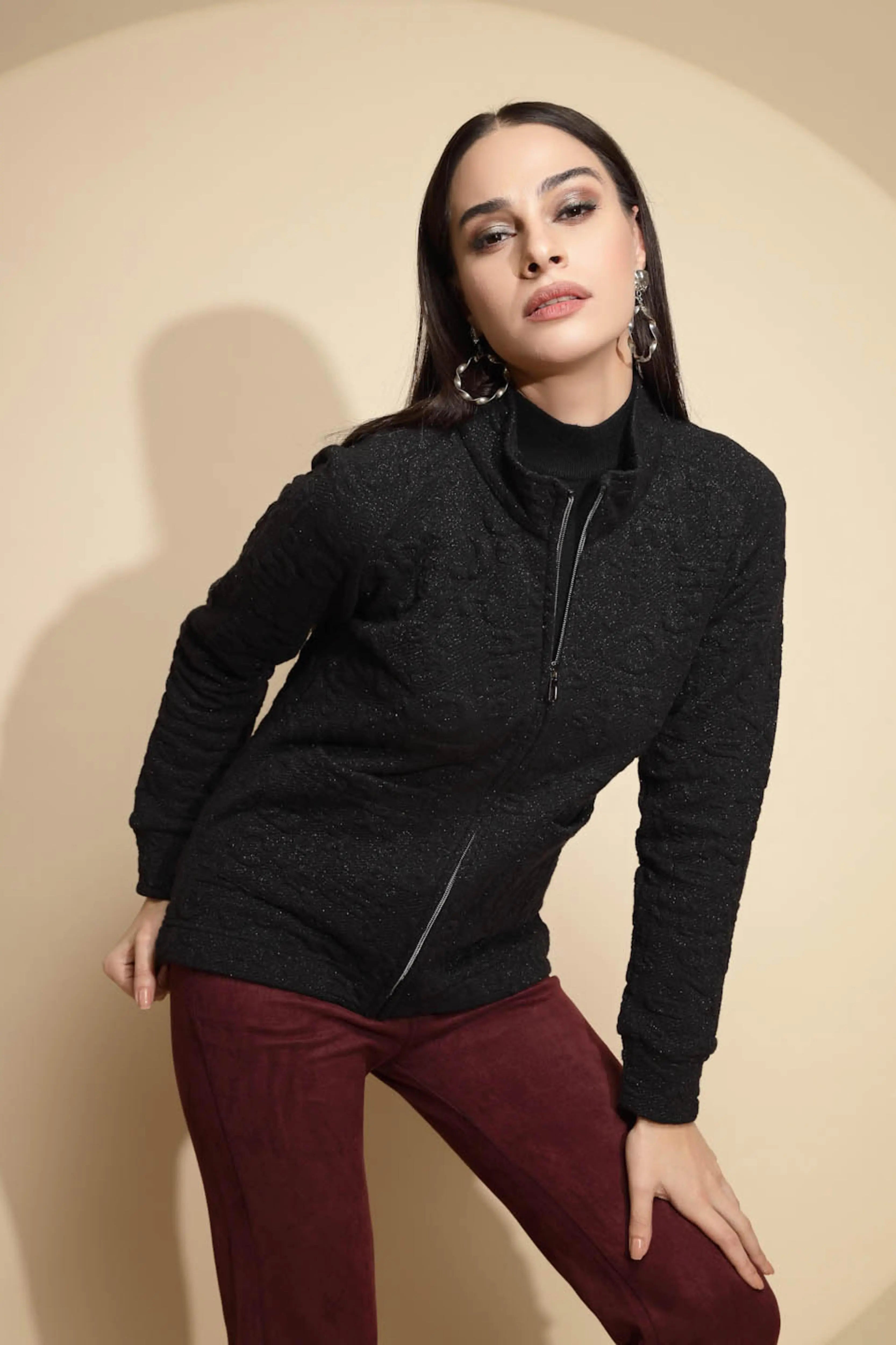 Black Solid Acrylic Sweatshirt - Global Republic