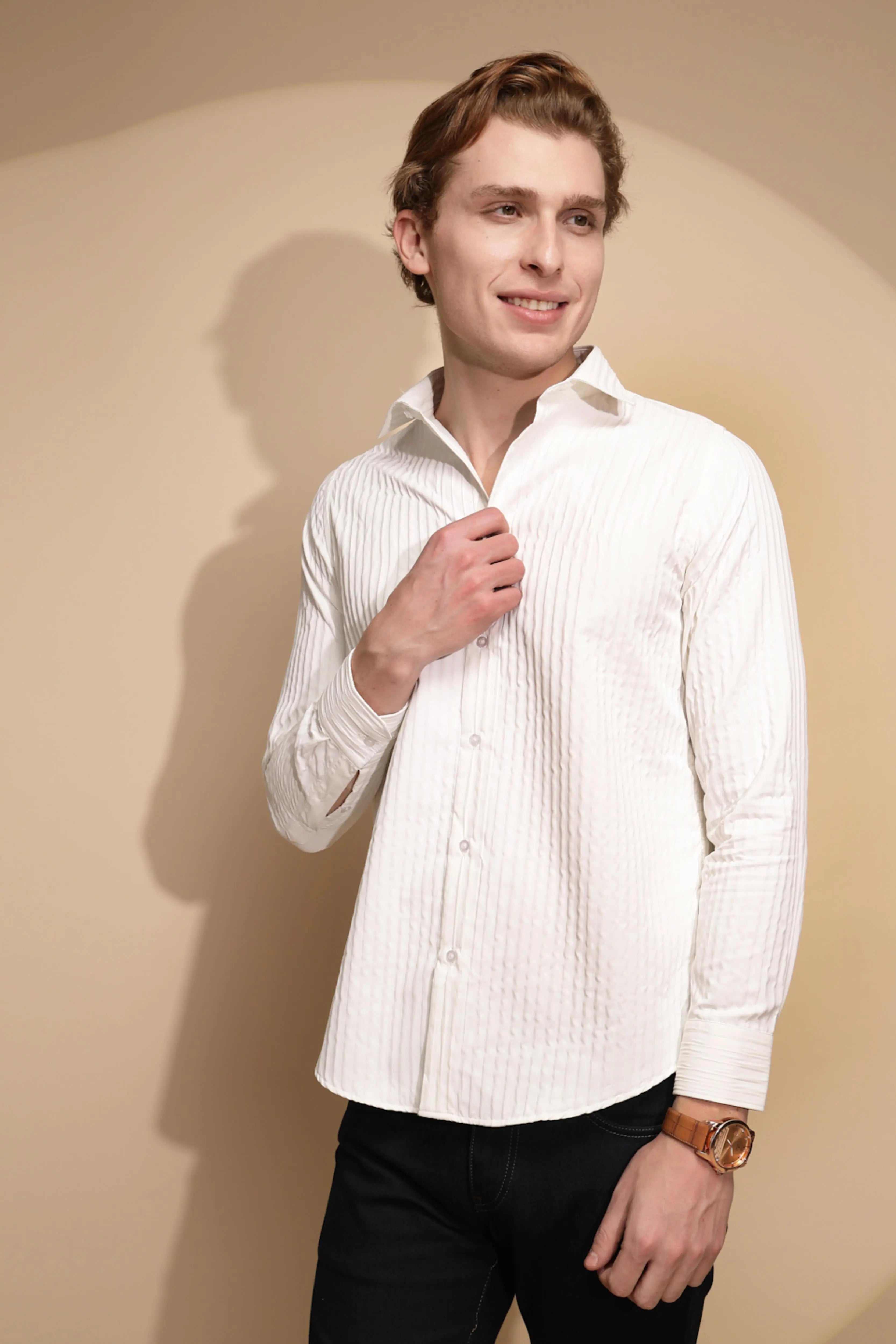 White Solid cotton Slim Fit Shirt - Global Republic