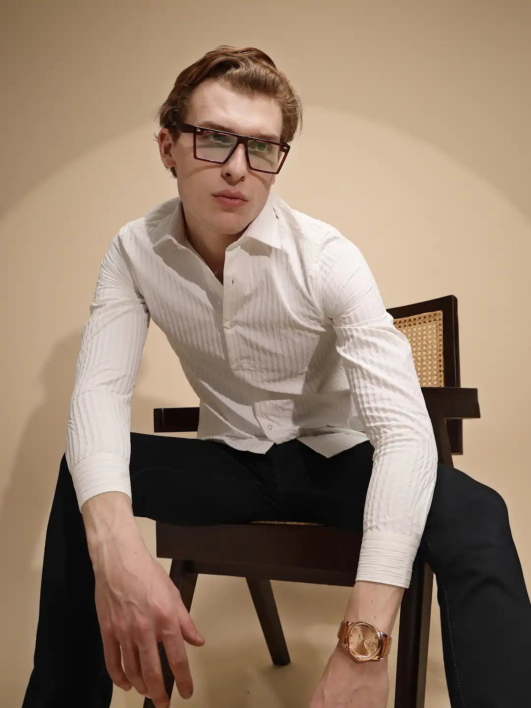 White Solid cotton Slim Fit Shirt