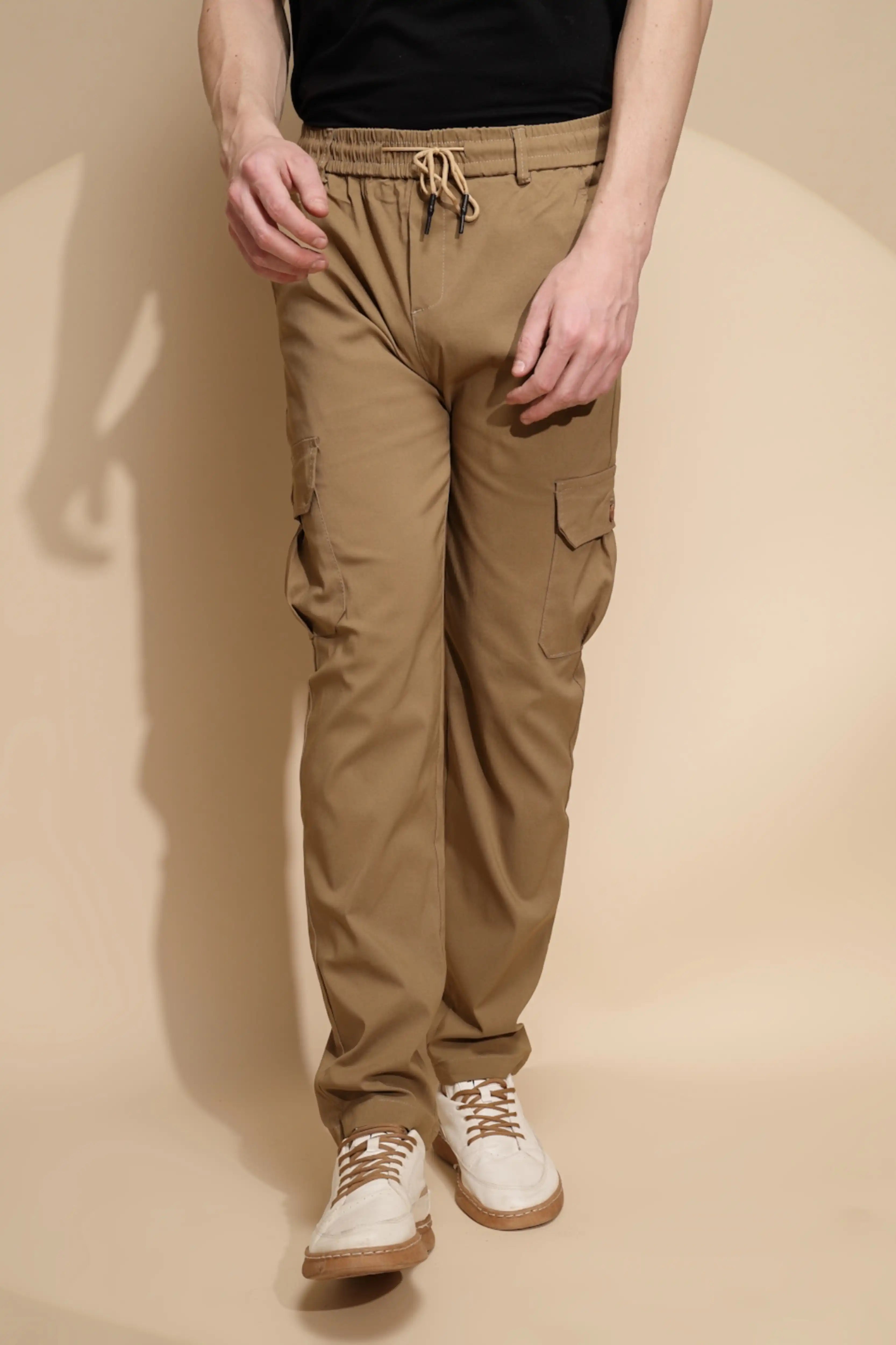 Men Brown Solid Mid Rise Cargo Pant