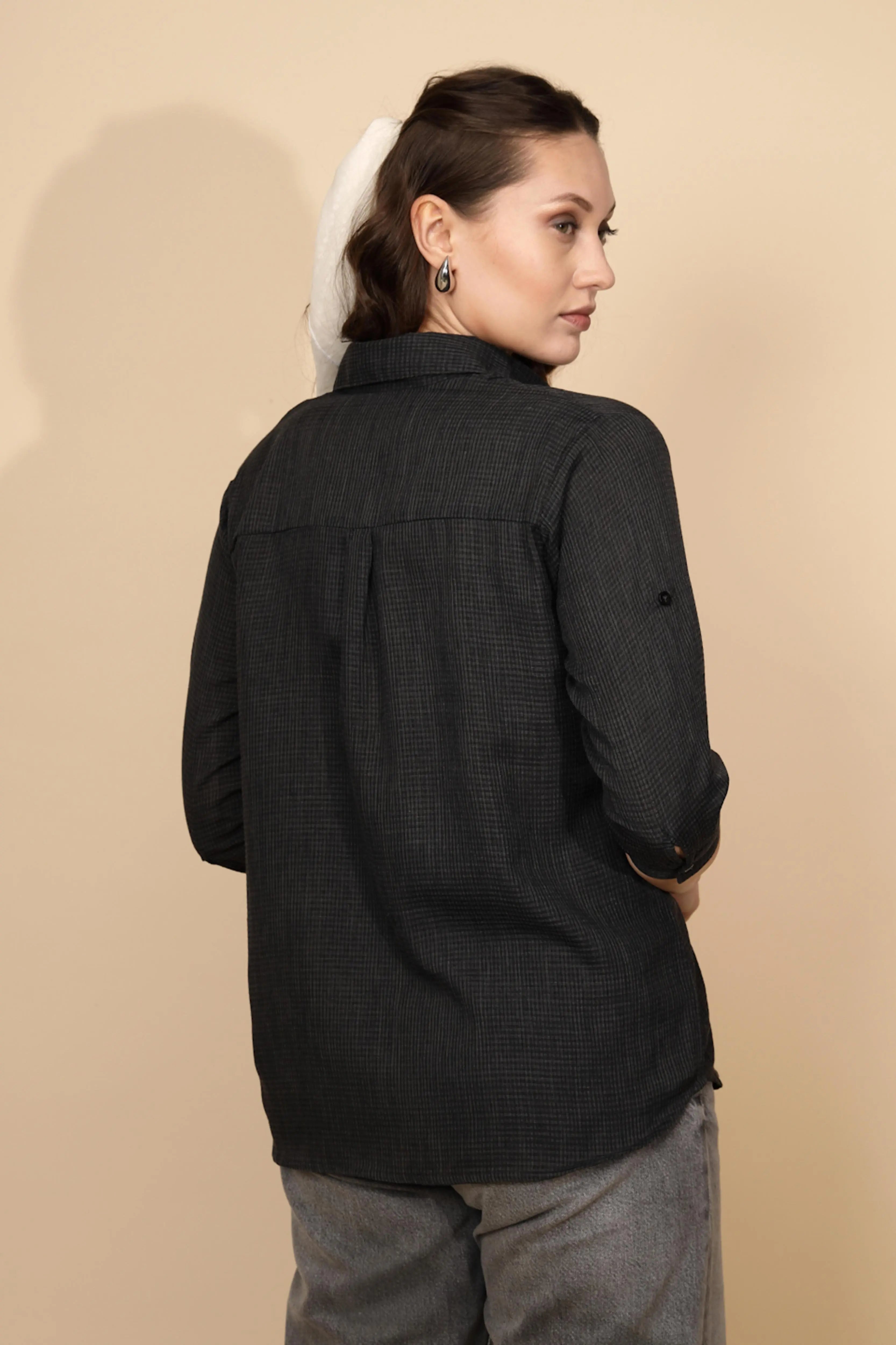 Black cotton Regular Fit Shirt For Women - Global Republic