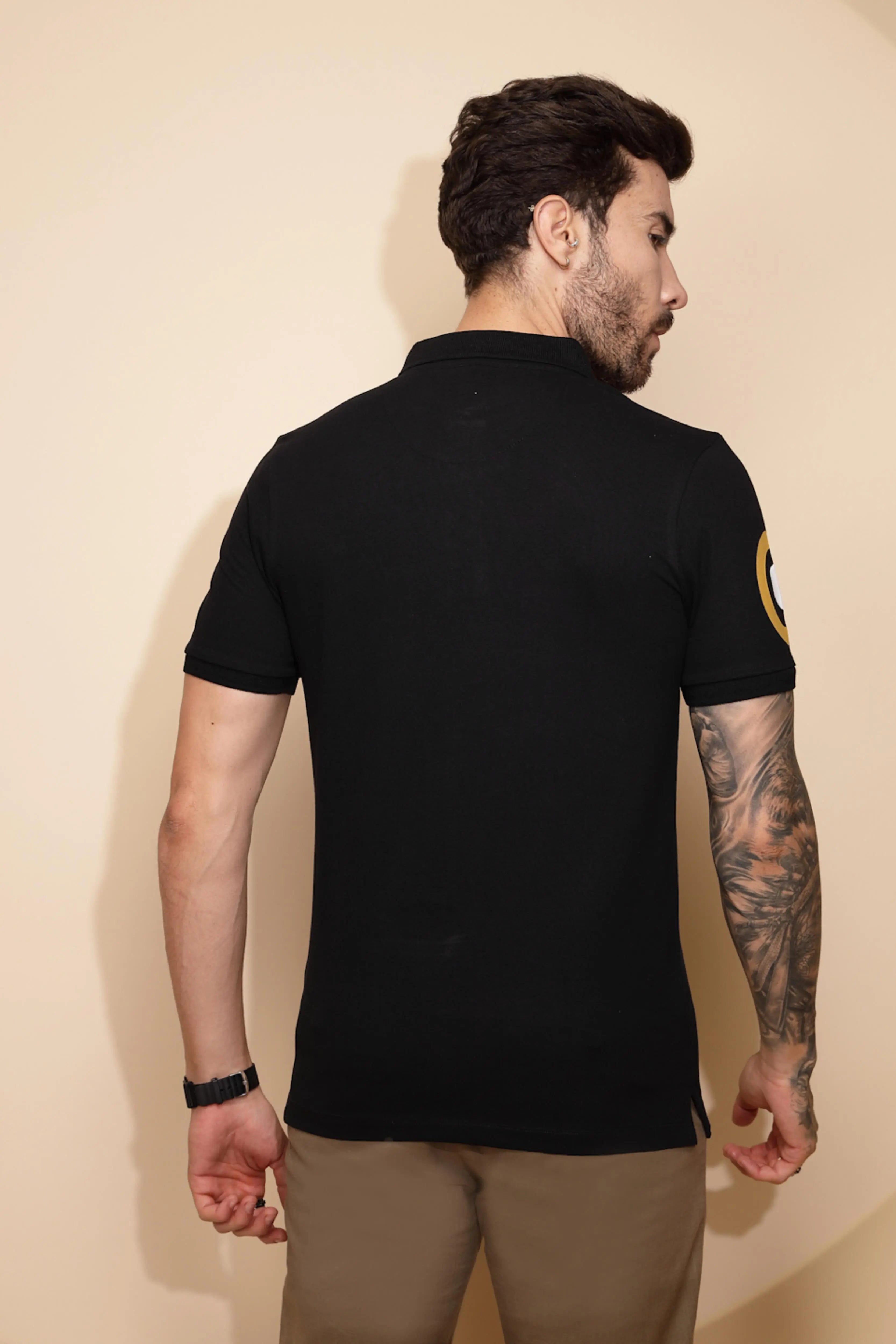 Black Cotton Blend Regular Fit T-Shirt For Men - Global Republic