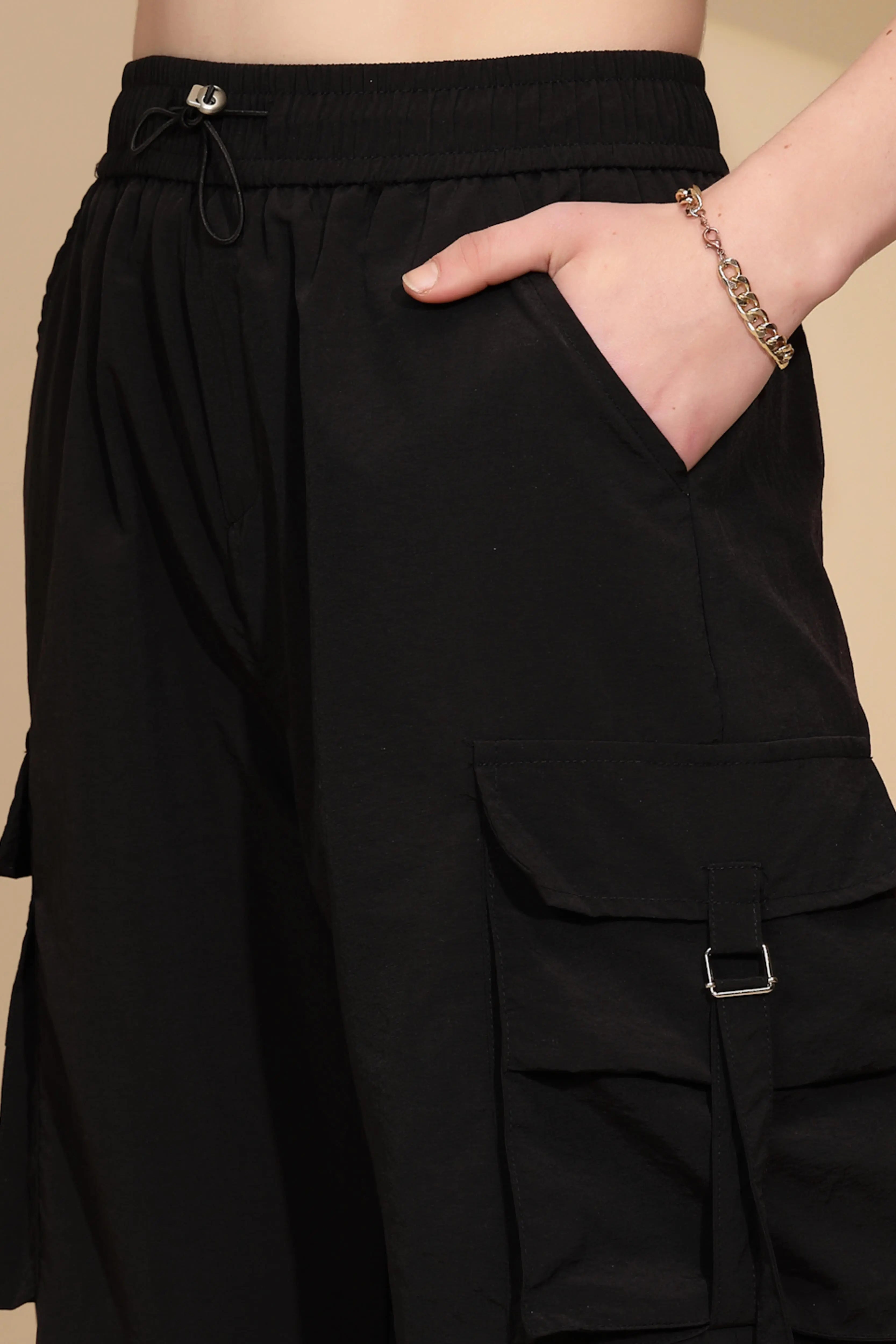 Black  Loose Fit Jogger - Global Republic