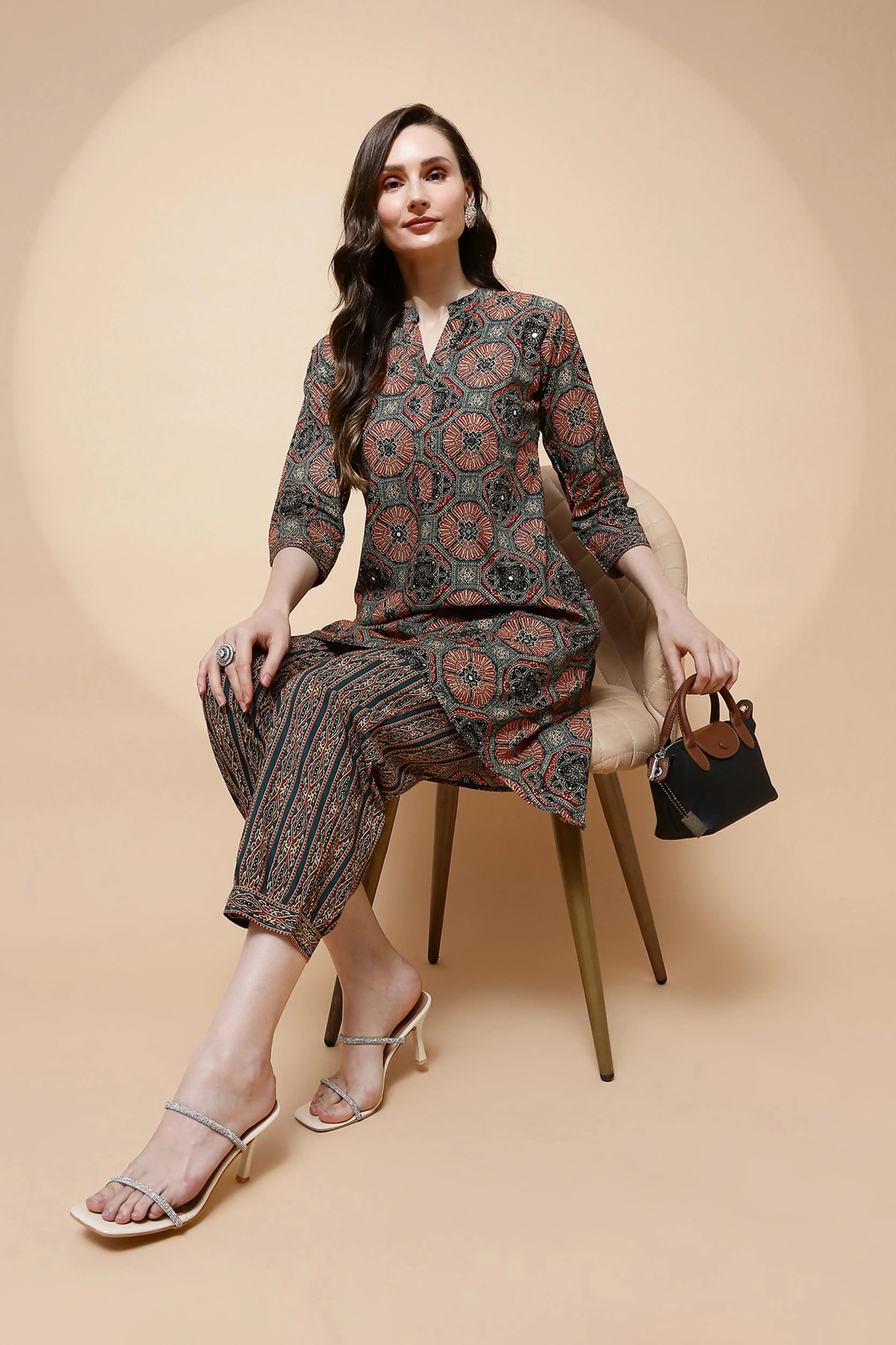 Rust Green Cotton Blend Loose Fit Kurta Set For Women - Global Republic