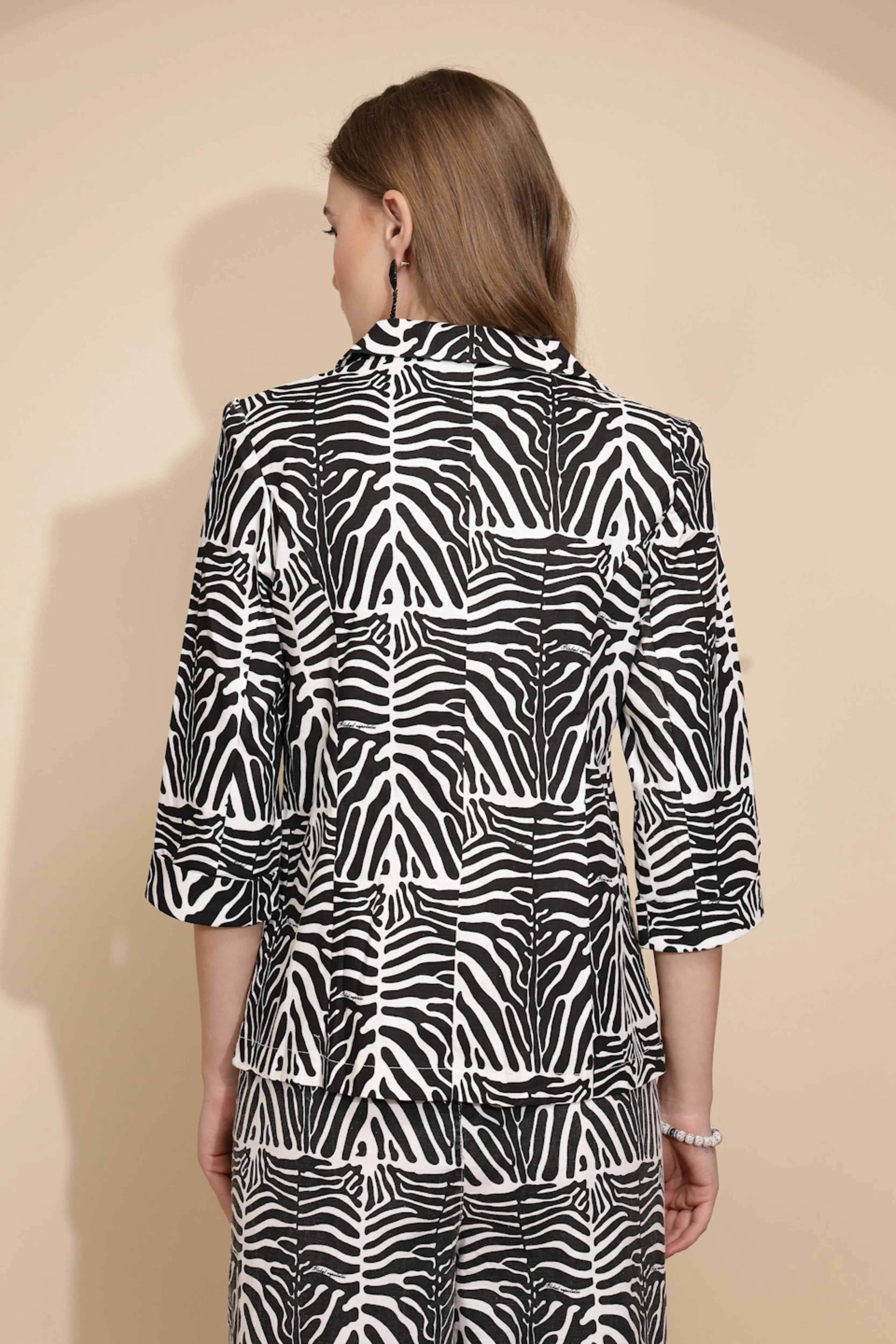 White Cotton Zebra Print Coat - Global Republic