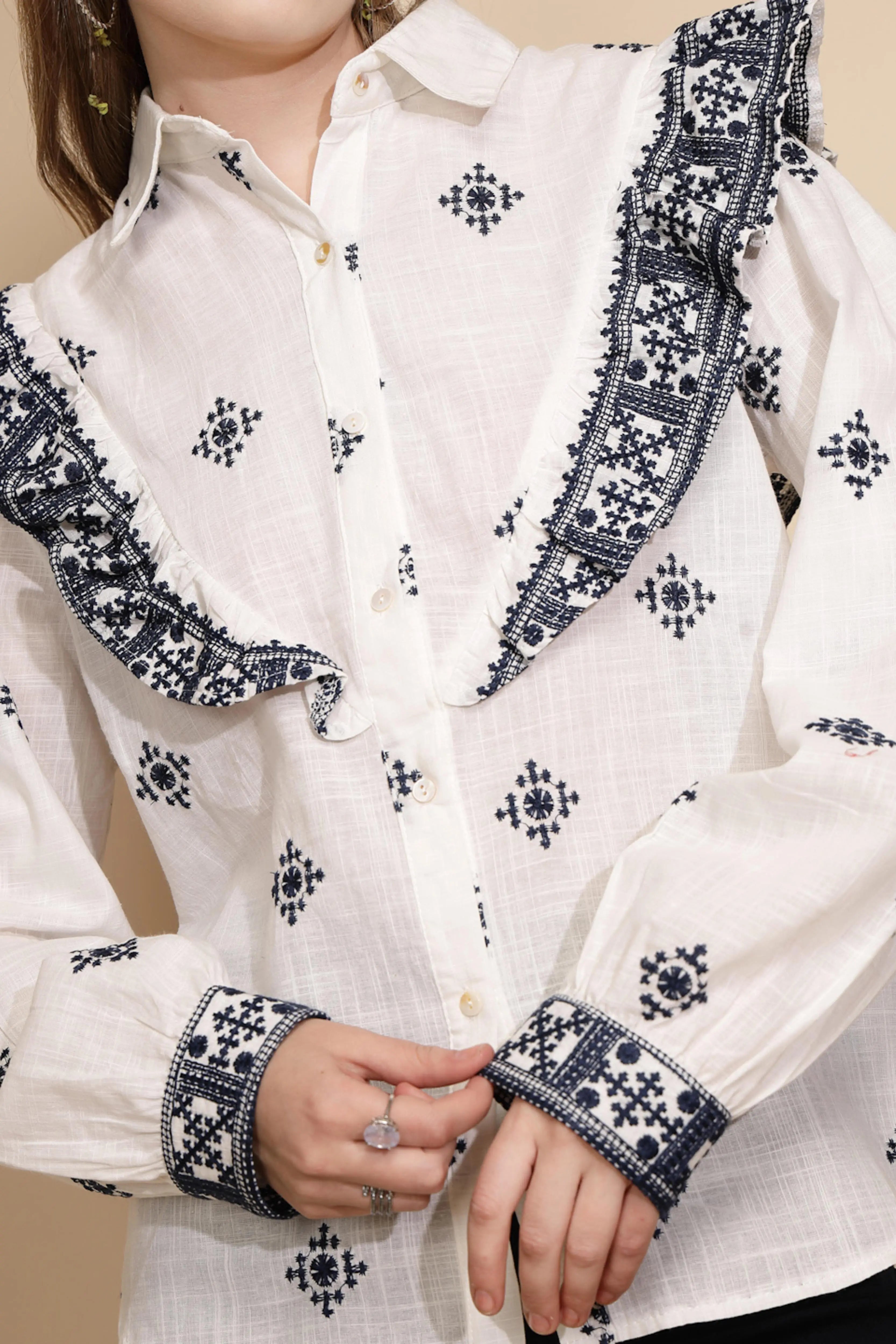 White cotton Regular Fit Shirt - Global Republic