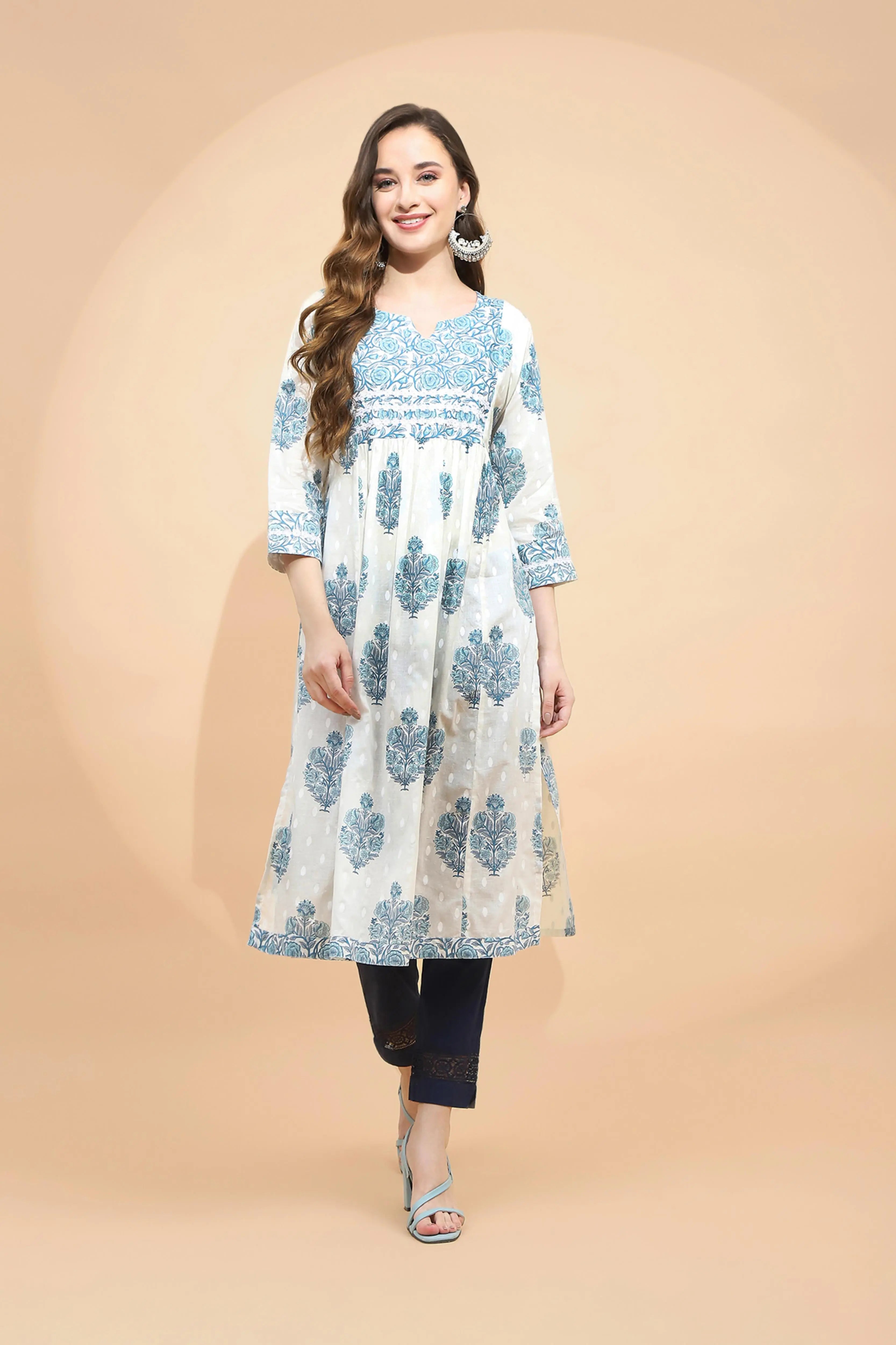 White Cotton Blend Loose Fit Kurta For Women - Global Republic