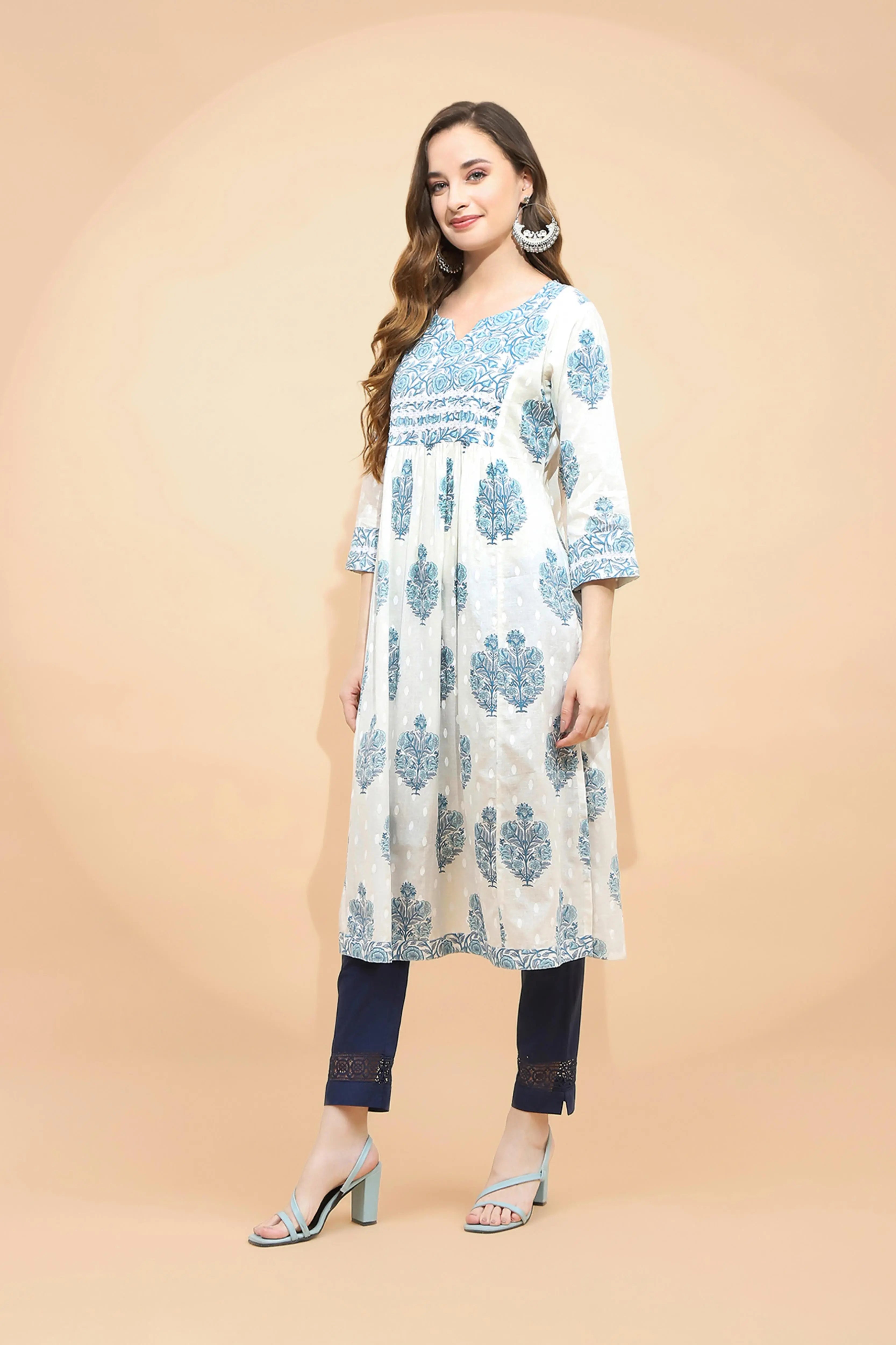 White Cotton Blend Loose Fit Kurta For Women - Global Republic