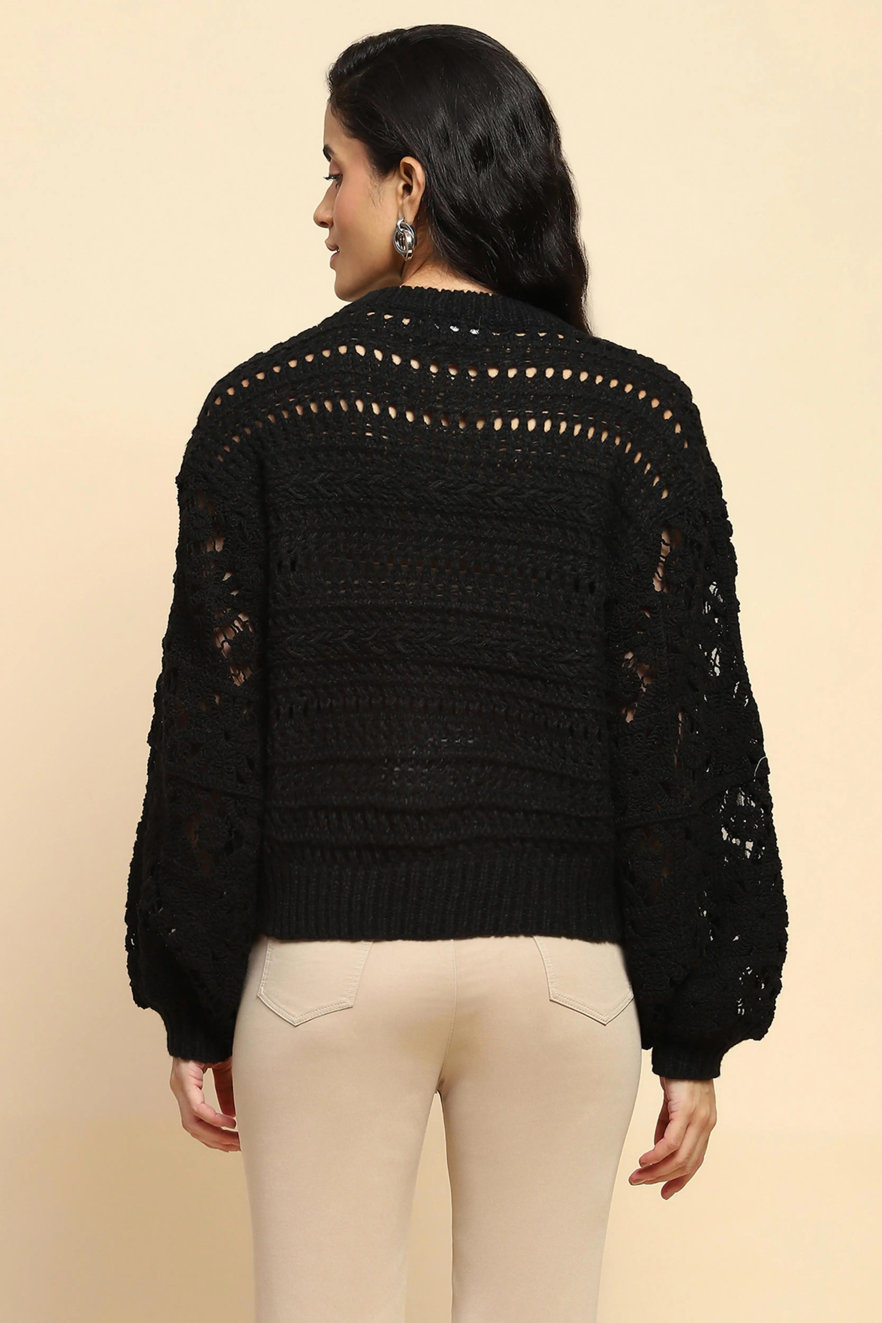Black Relaxed Fit Pullover - Global Republic