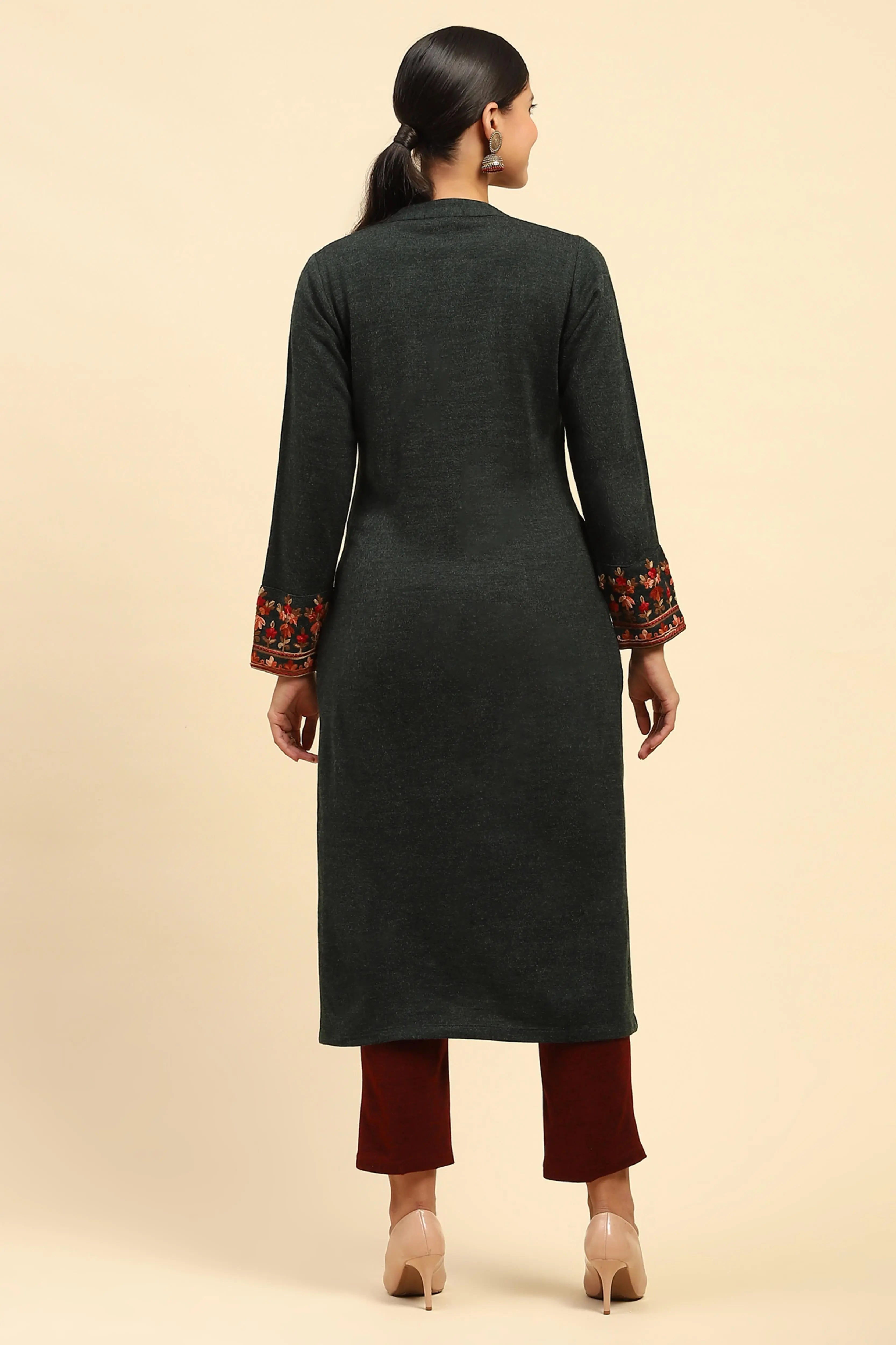 Olive WoolenThread Embroidered Kurta