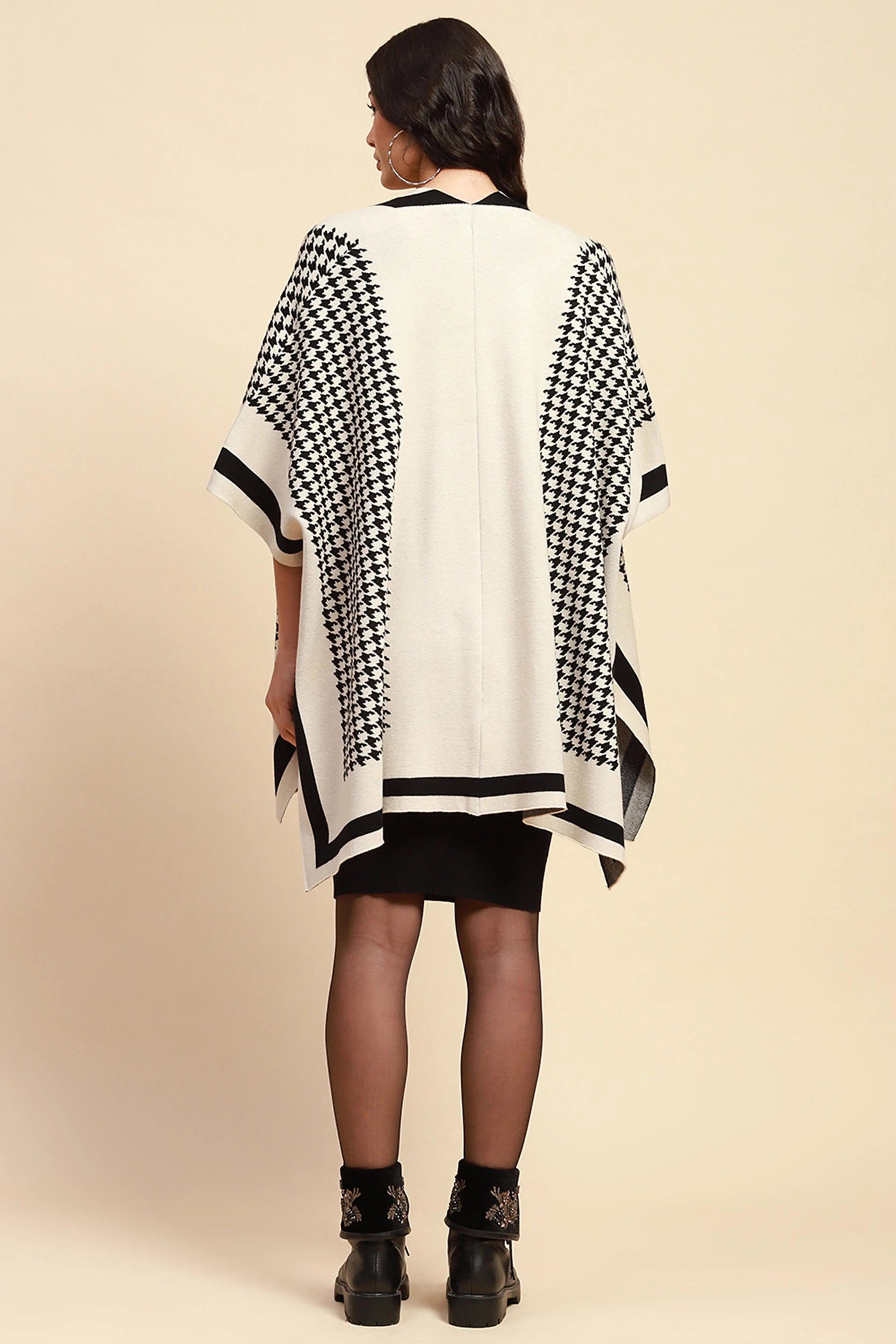 Off White Viscose Loose Winter Shrug - Global Republic