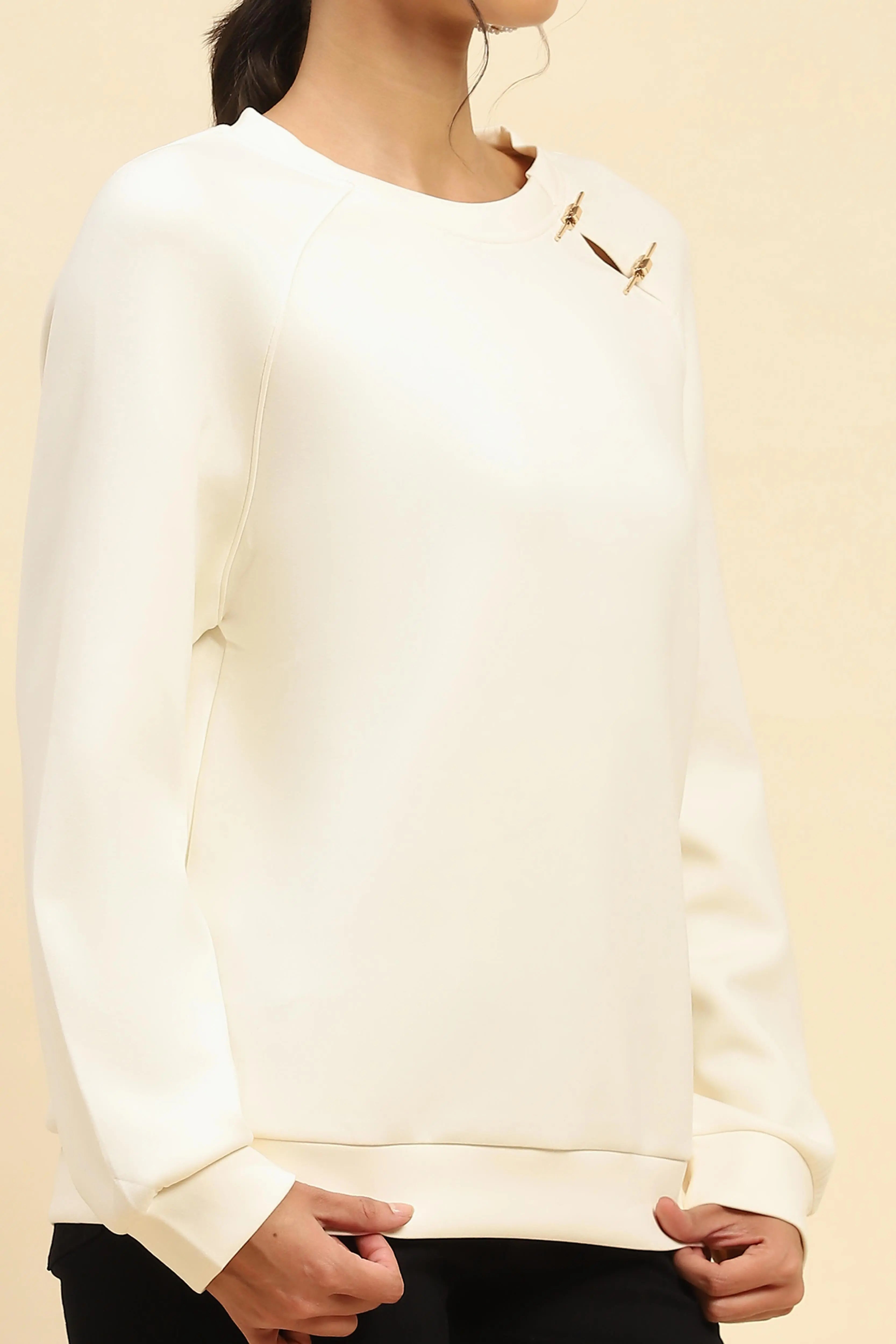 White Back Embroidered Relaxed Fit Sweatshirt - Global Republic