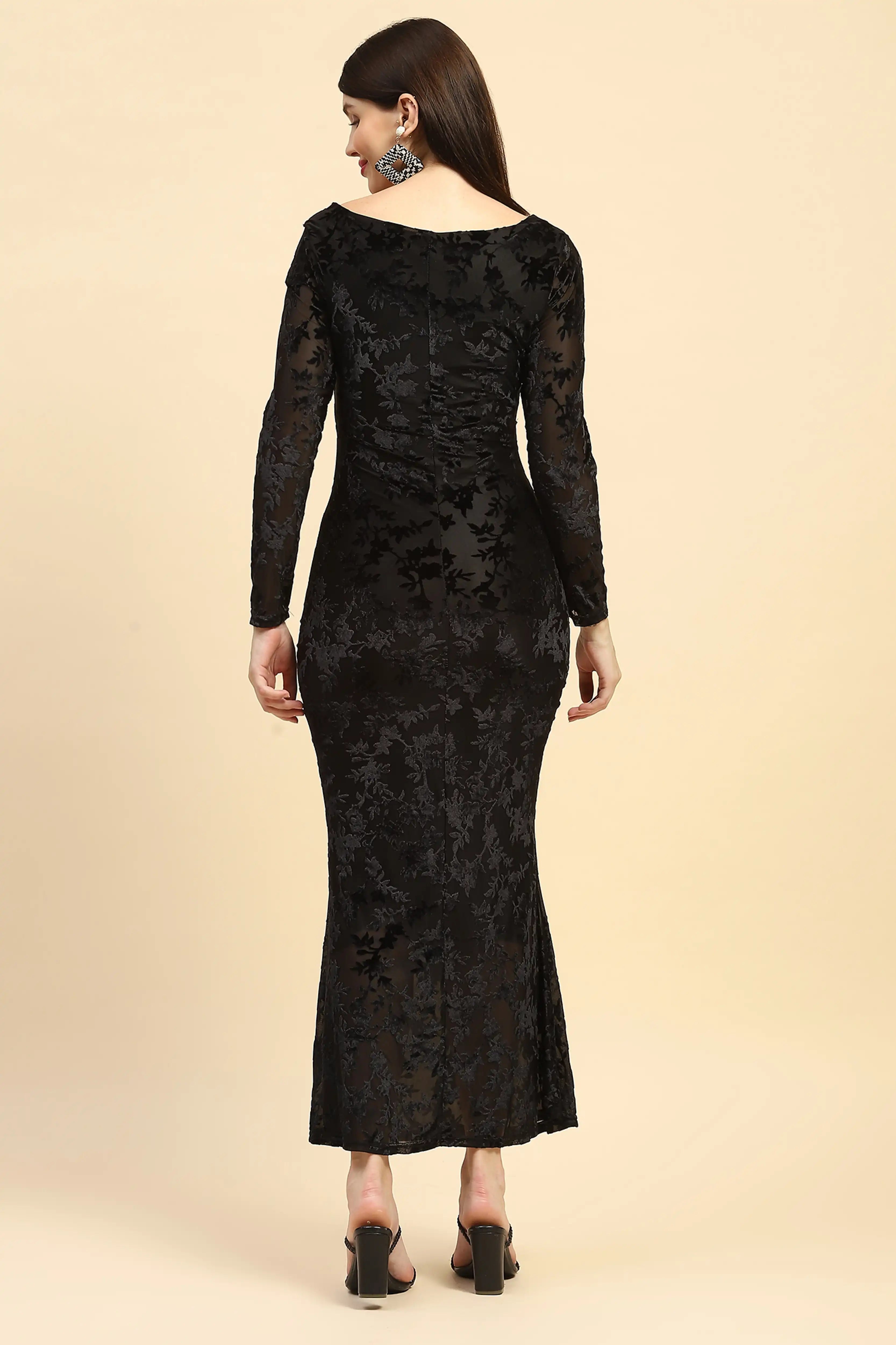 Black Texture Slim Maxi Dress