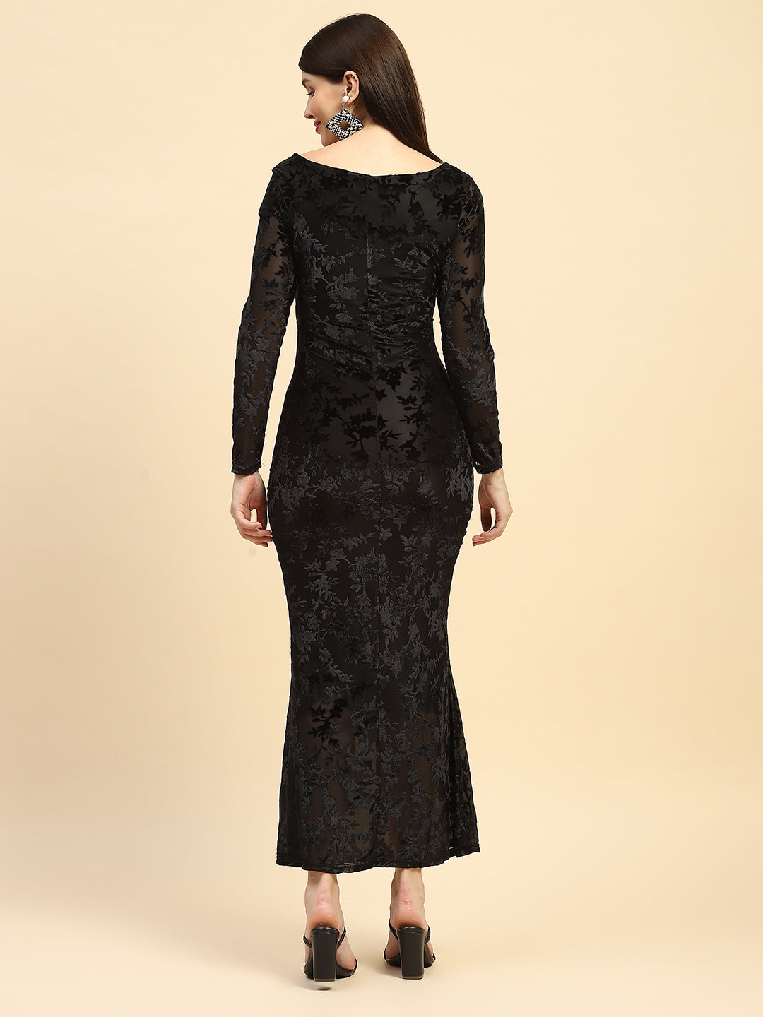 Black Texture Slim Maxi Dress - Global Republic