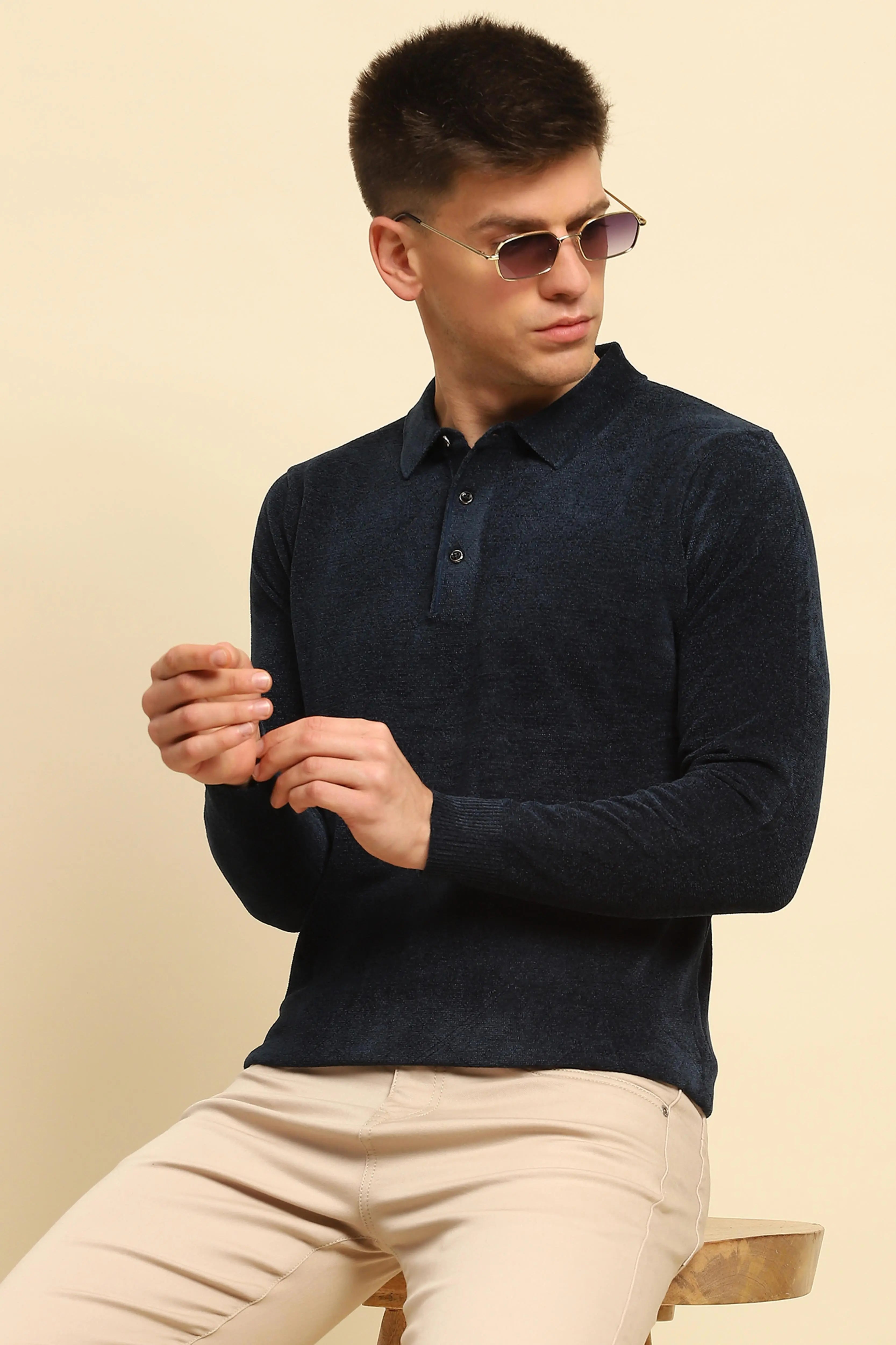 Navy Blue Velvet Blend Solid Regular Fit Pullover - Global Republic