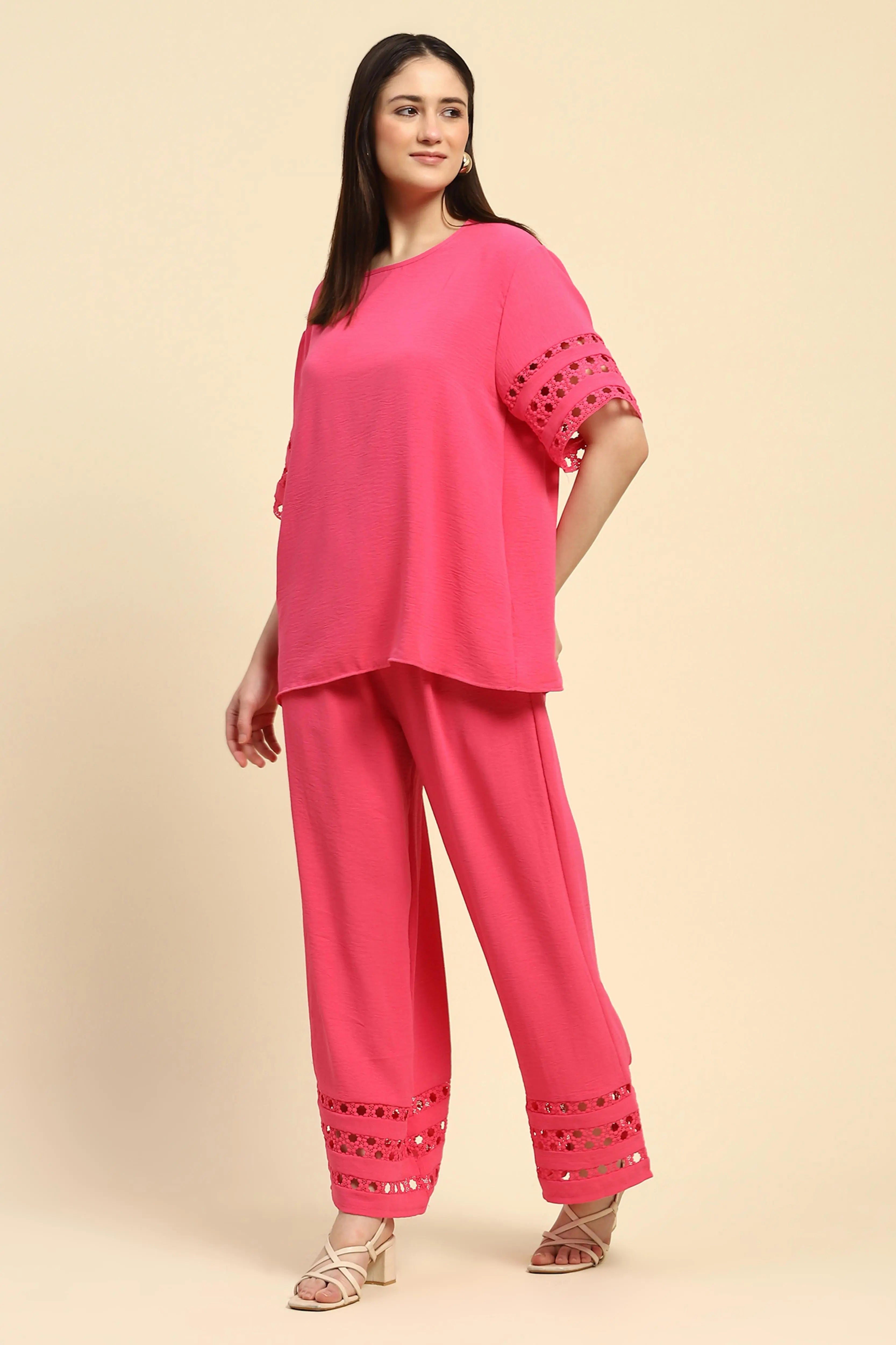 Pink Solid Lace Loose Nightsuit - Global Republic