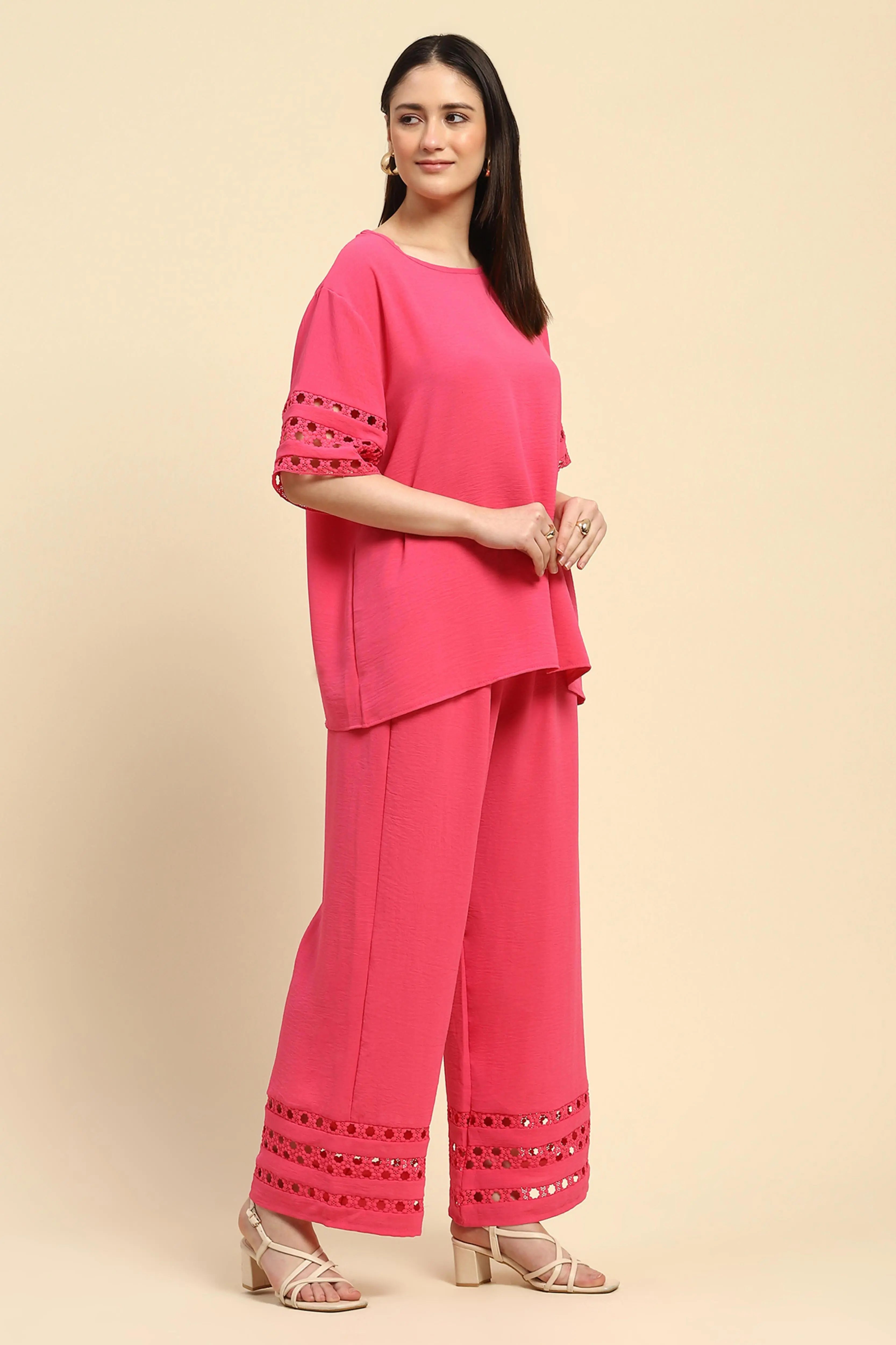 Pink Solid Lace Loose Nightsuit - Global Republic