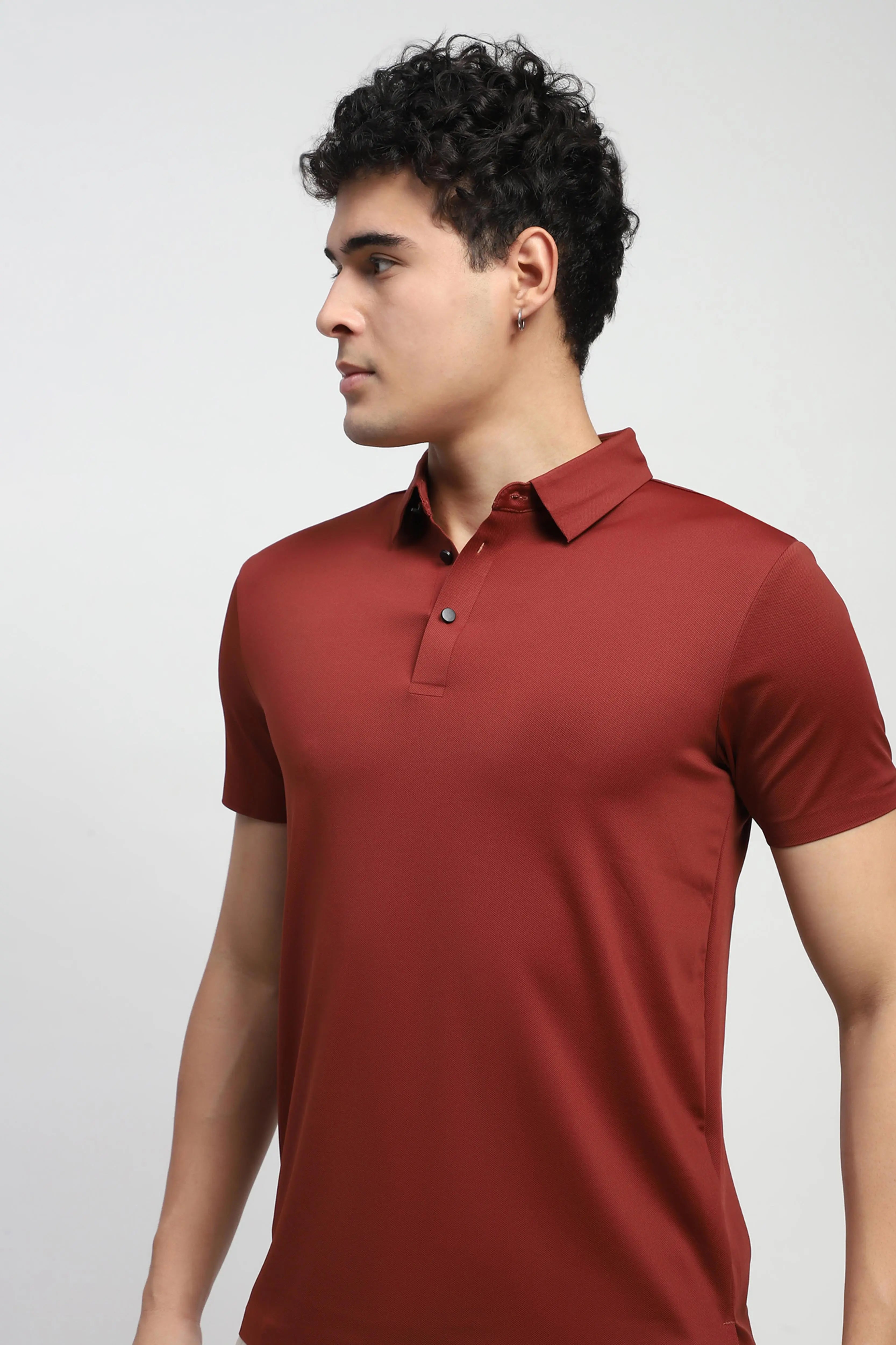 Stitchless Nylon Blend Solid T-Shirt - Global Republic