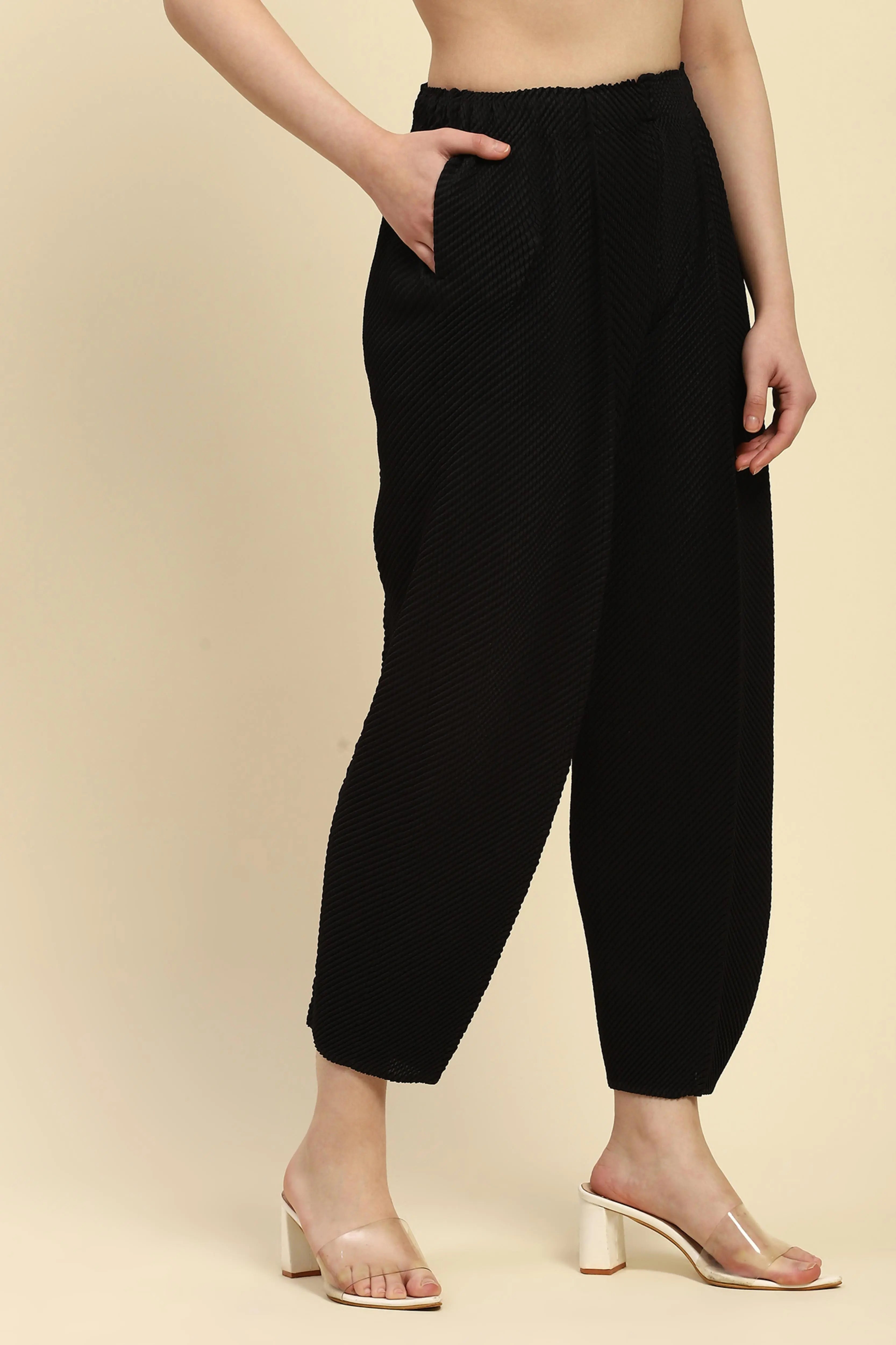 Black Pleated Loose Lower - Global Republic