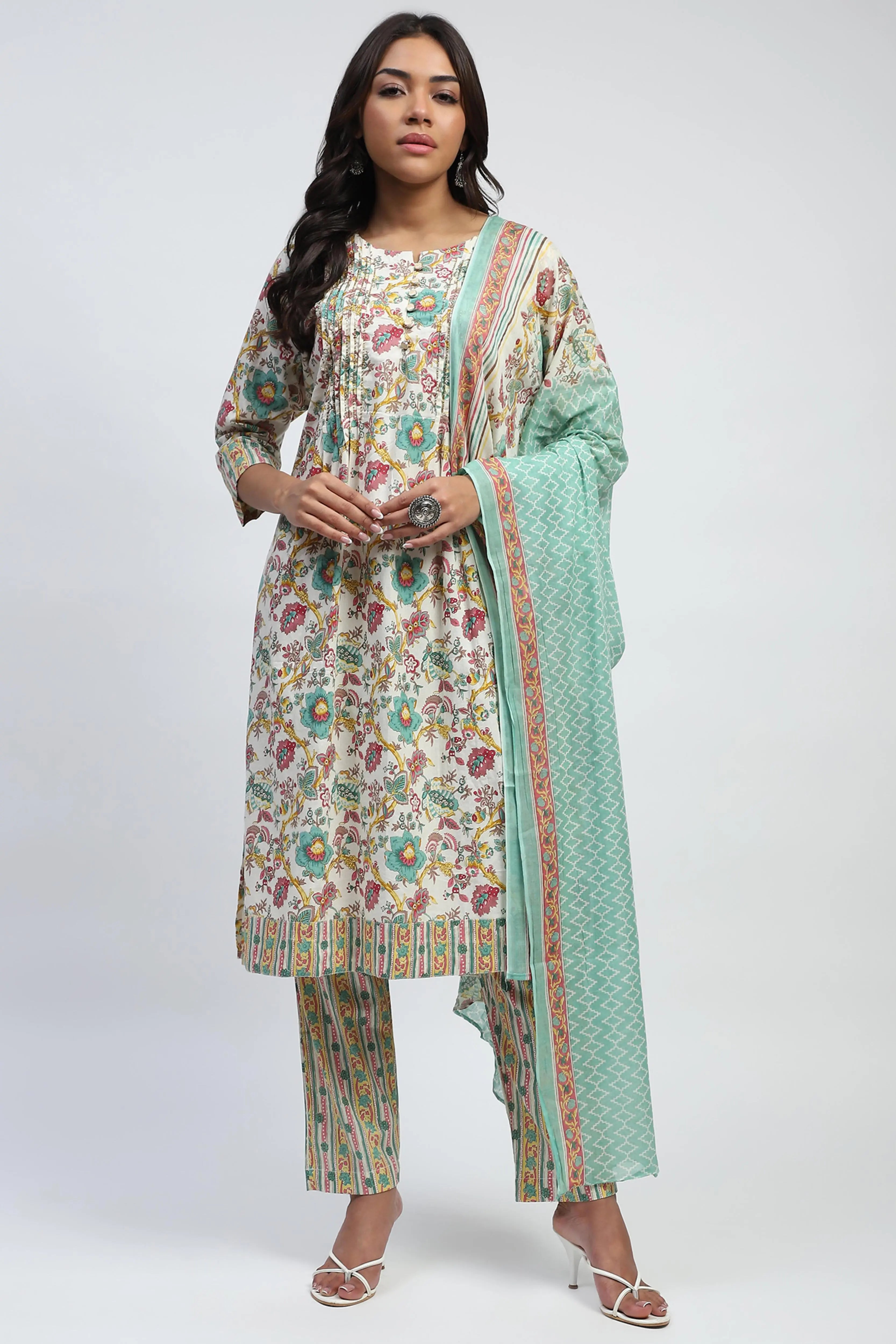 Green Floral Embroidered Suit Set - Global Republic