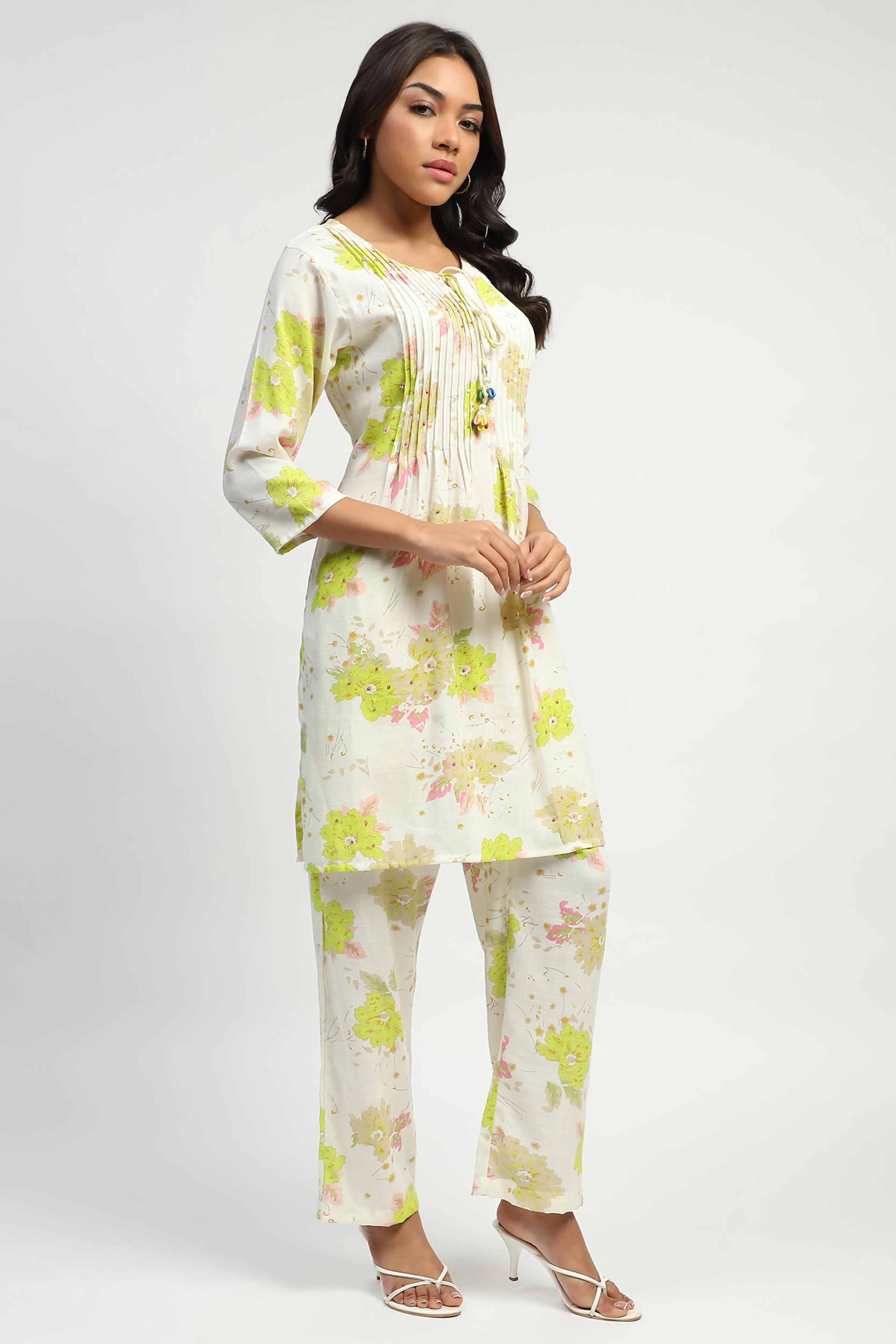 White & Green Floral Cotton Kurta Set - Global Republic