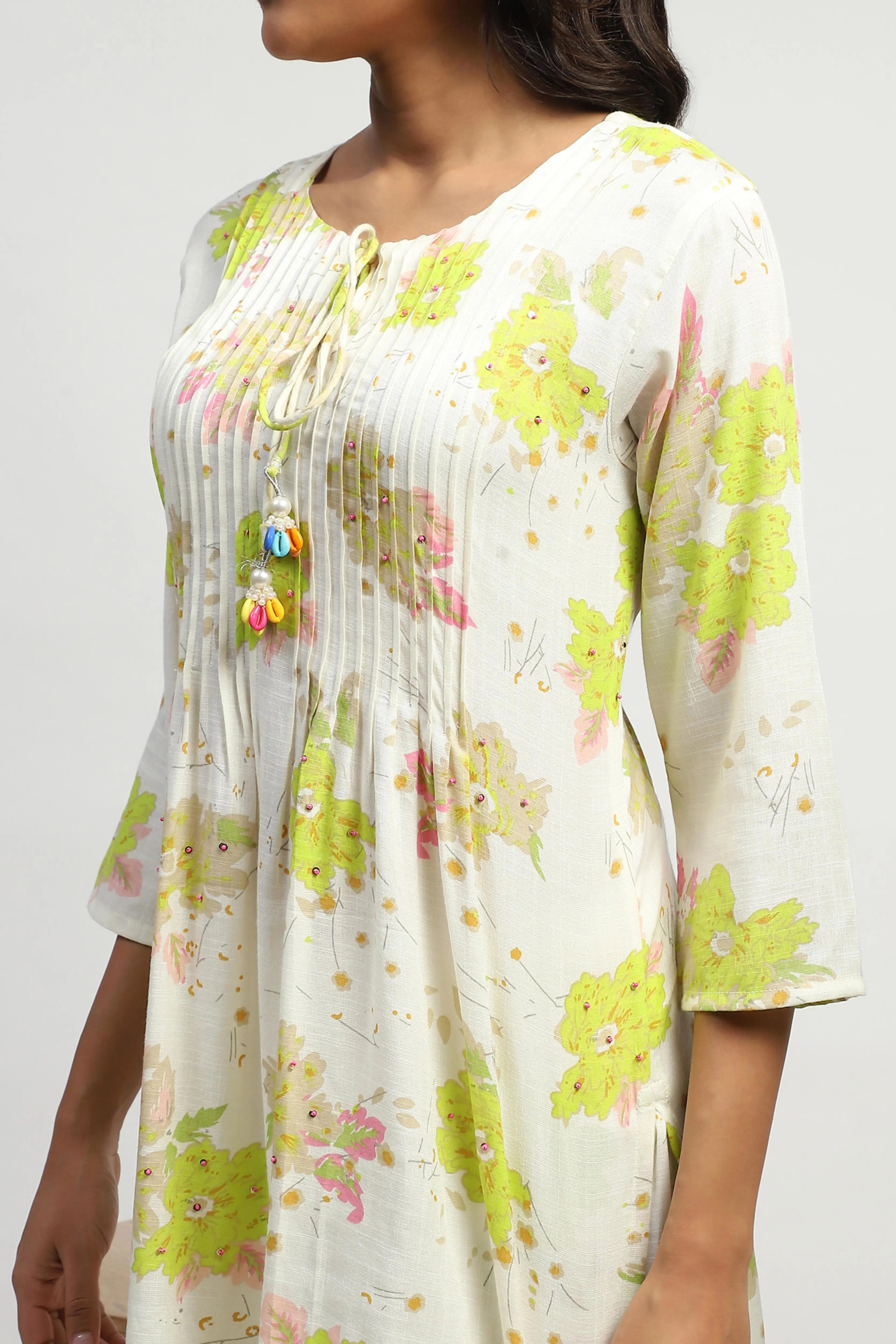 White & Green Floral Cotton Kurta Set - Global Republic