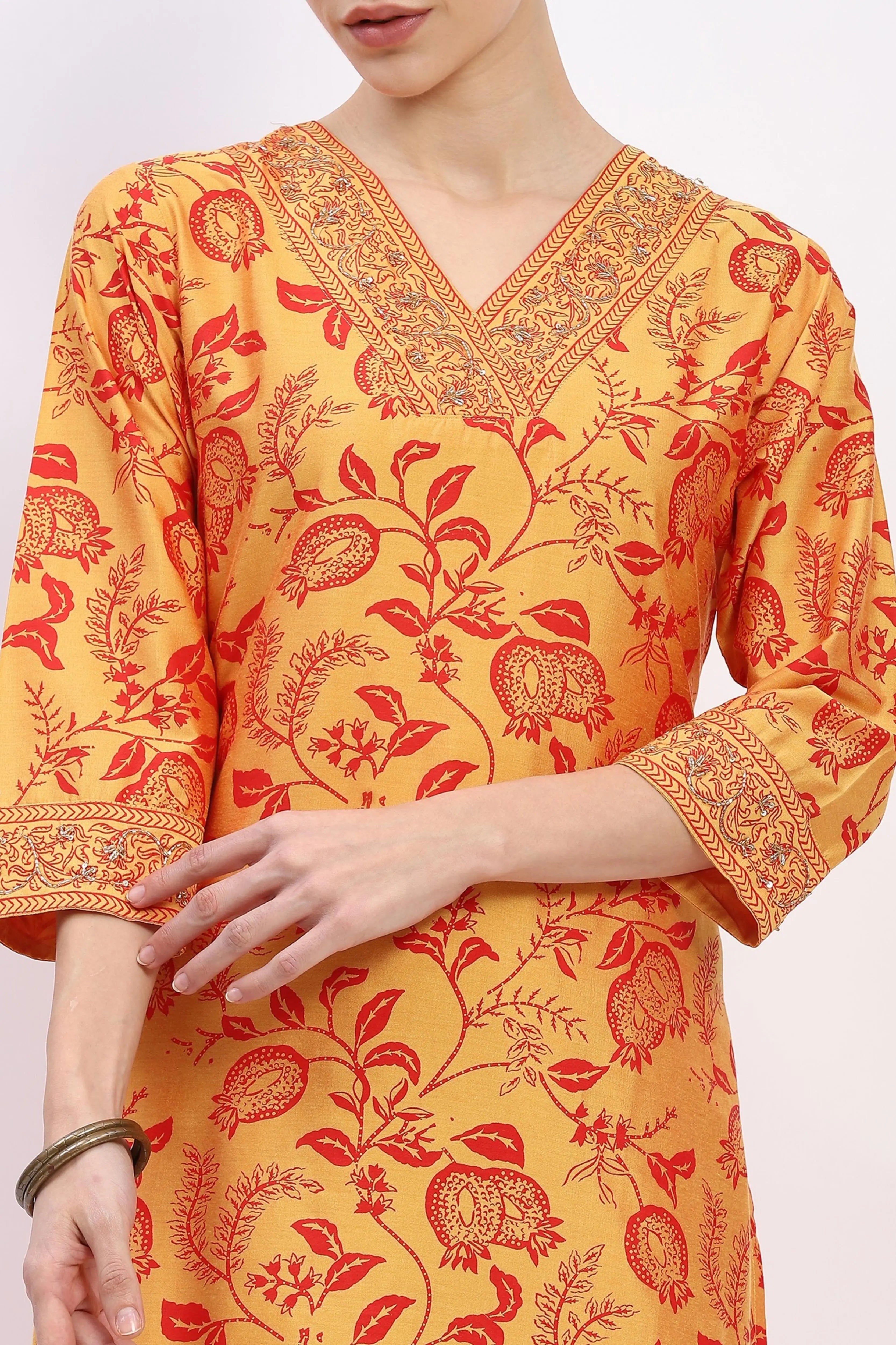 Muslin Embellished Kurta Set - Global Republic