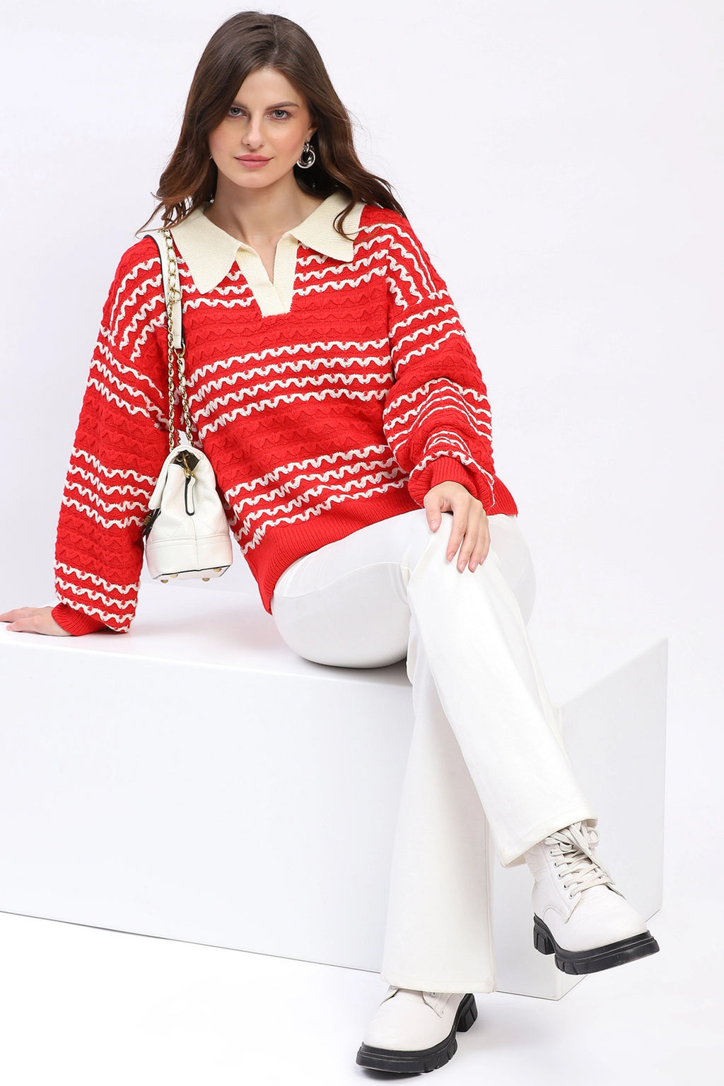 Contrast Collar Knit Pullover main image 1