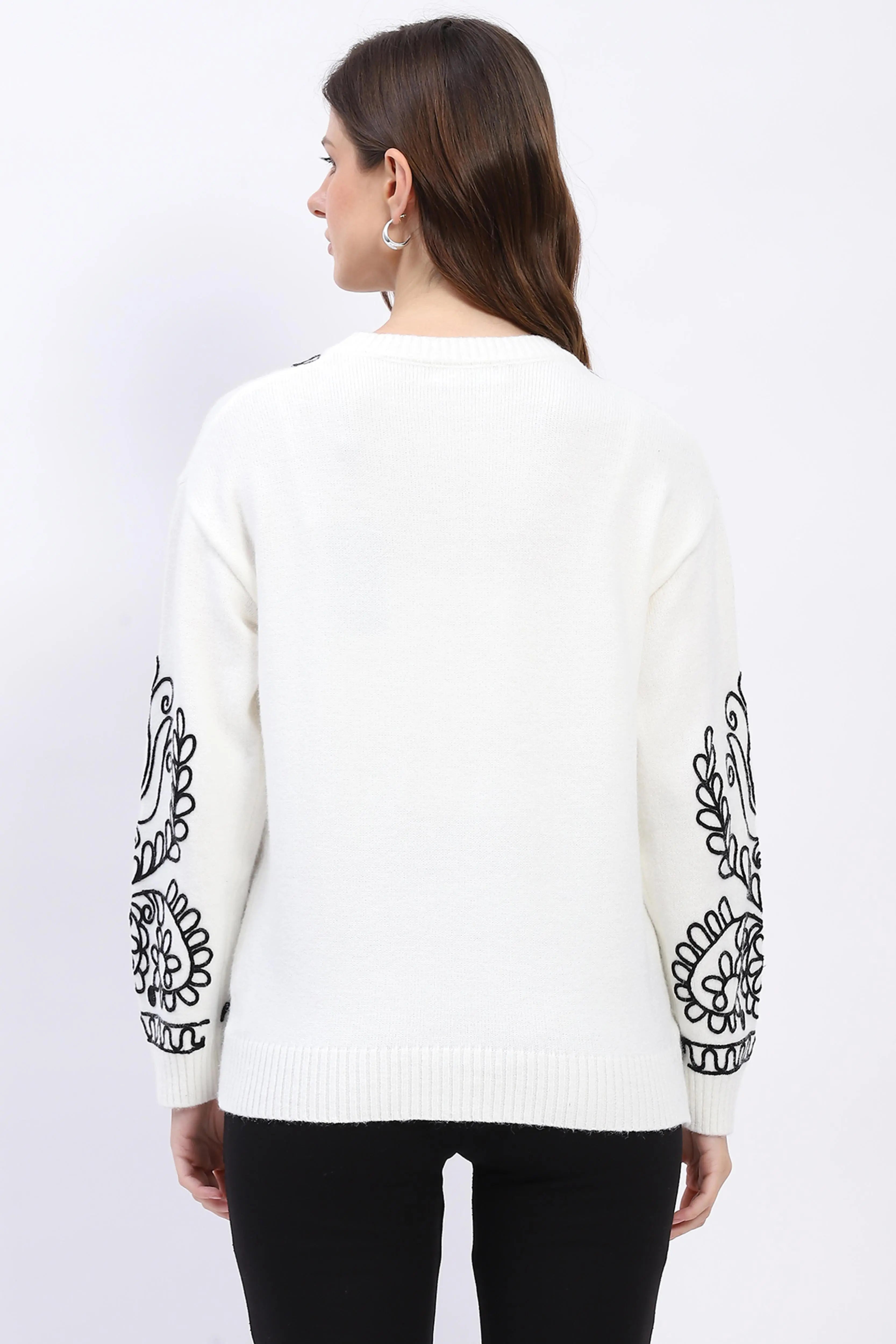 Floral Embroidered Pullover - Global Republic