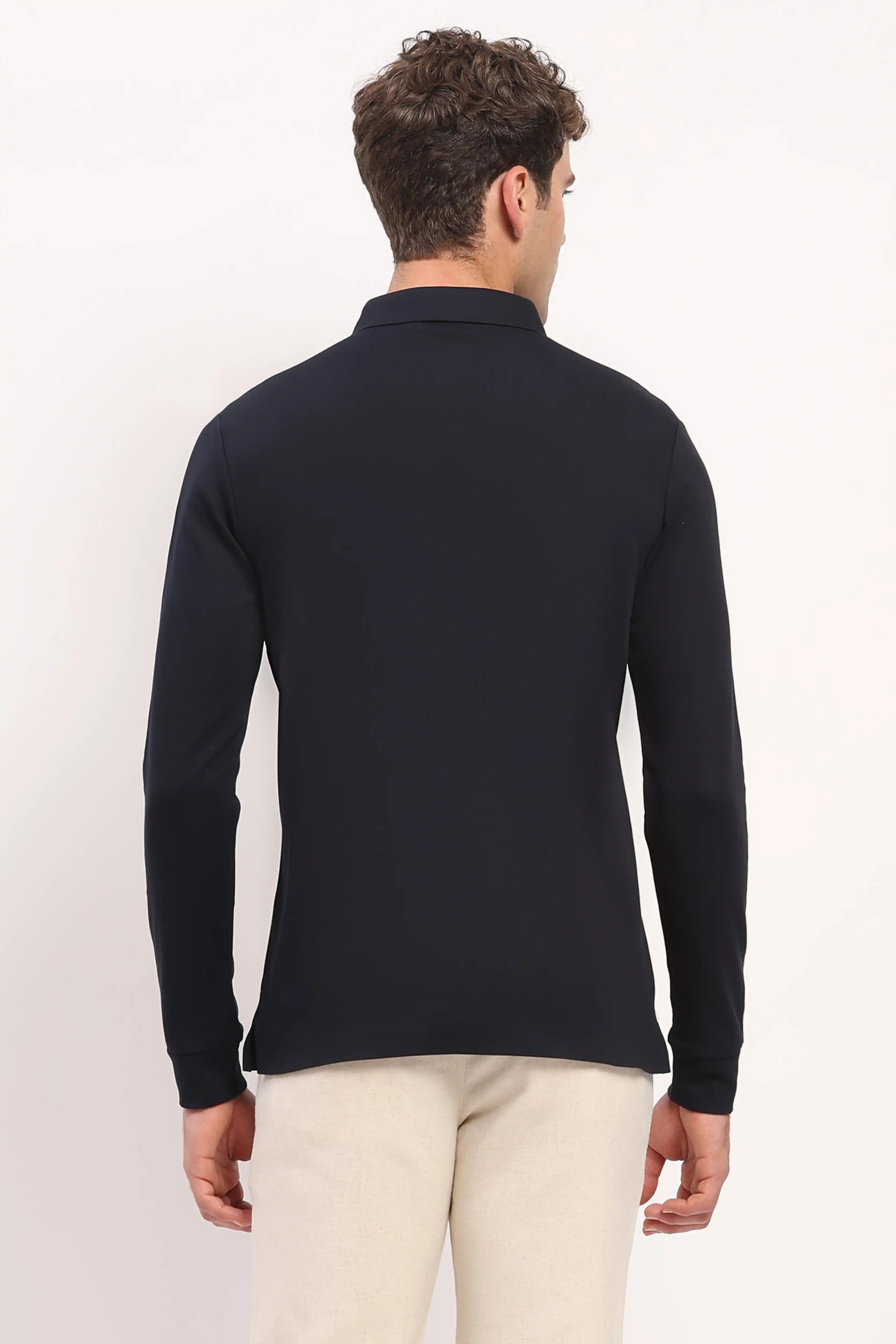 Navy Blue Solid T-Shirt - Global Republic