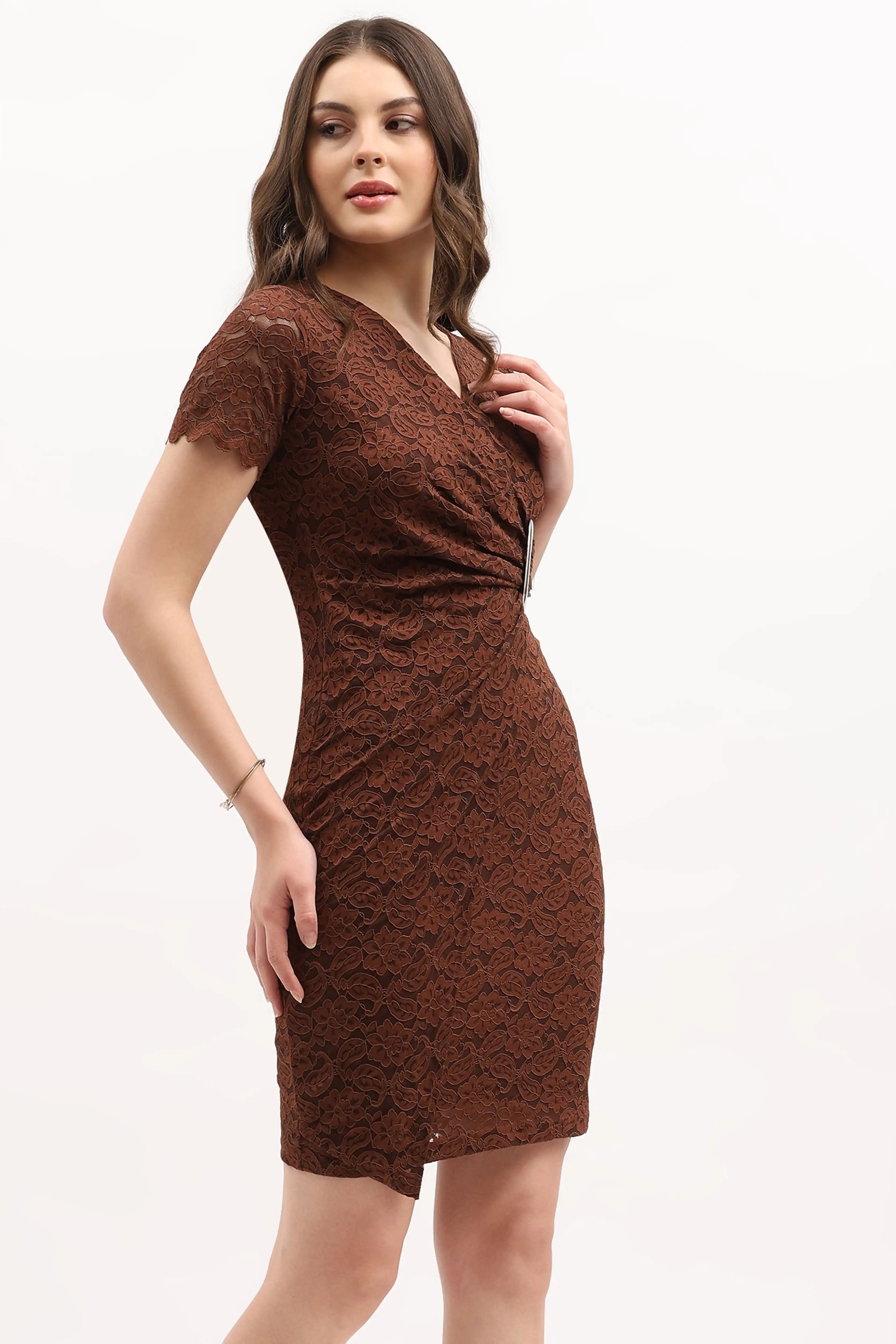 Floral Lace Slim Fit Dress