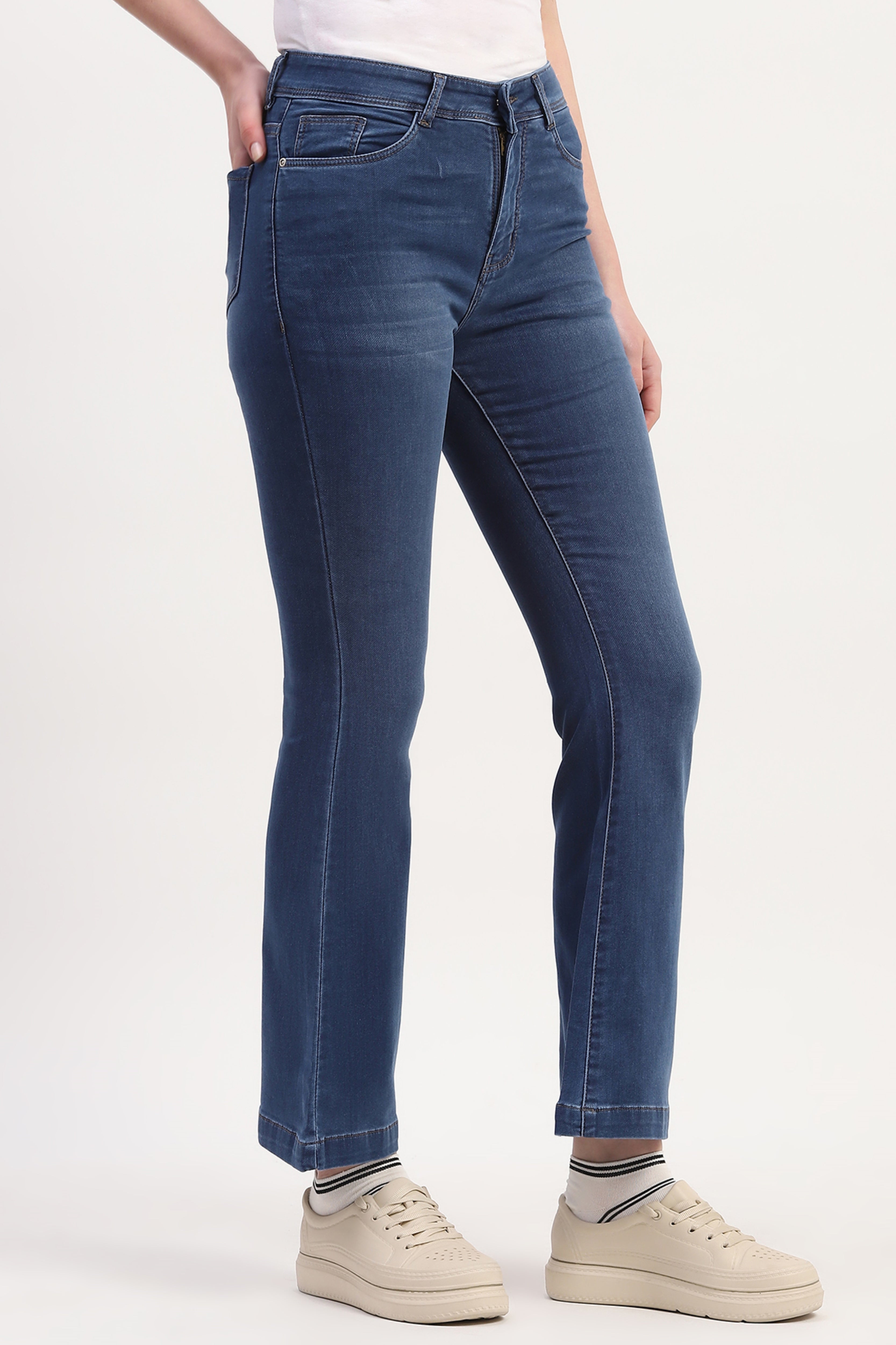 Blue Denim Solid Jeans