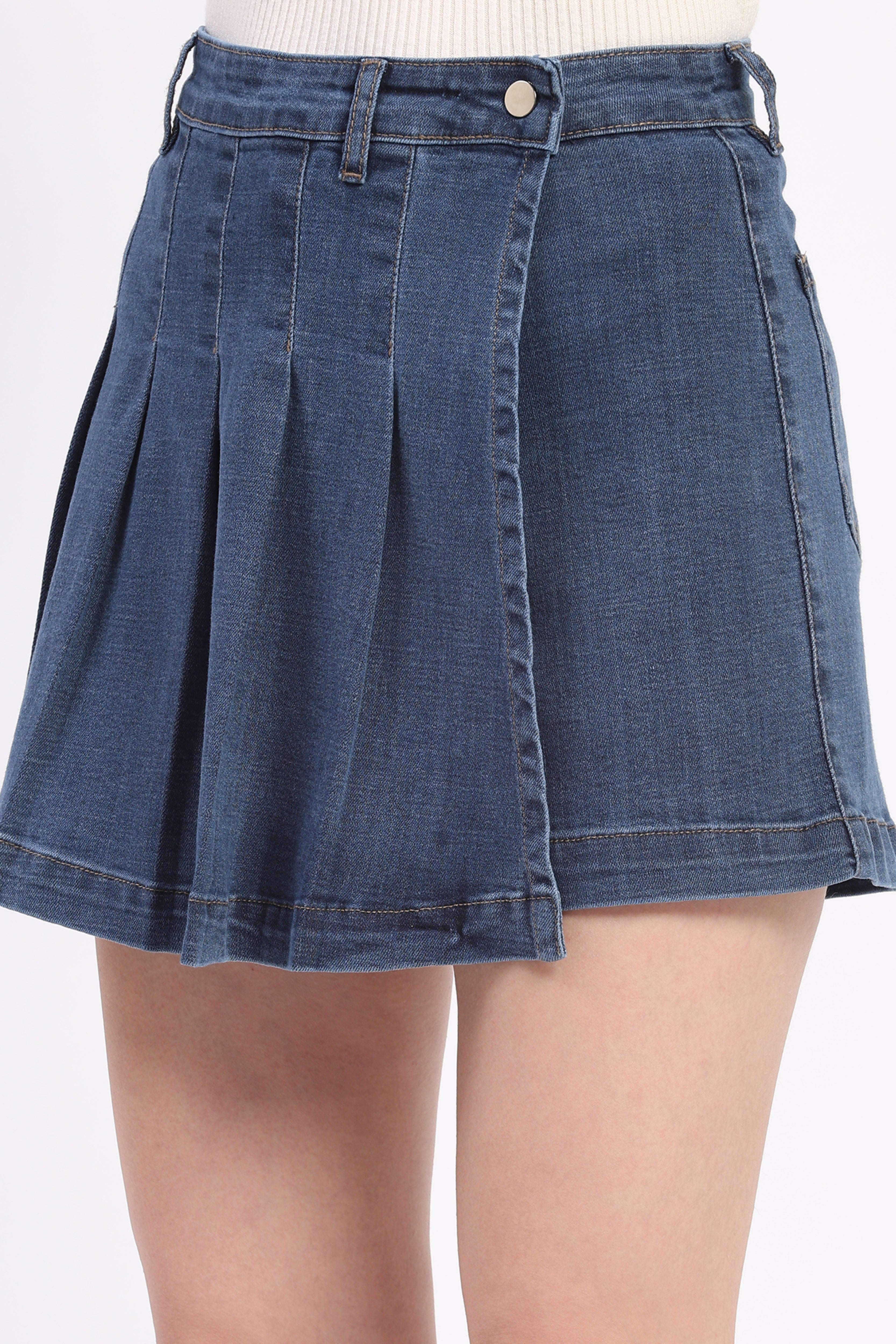 Blue Box Pleated Denim Skorts