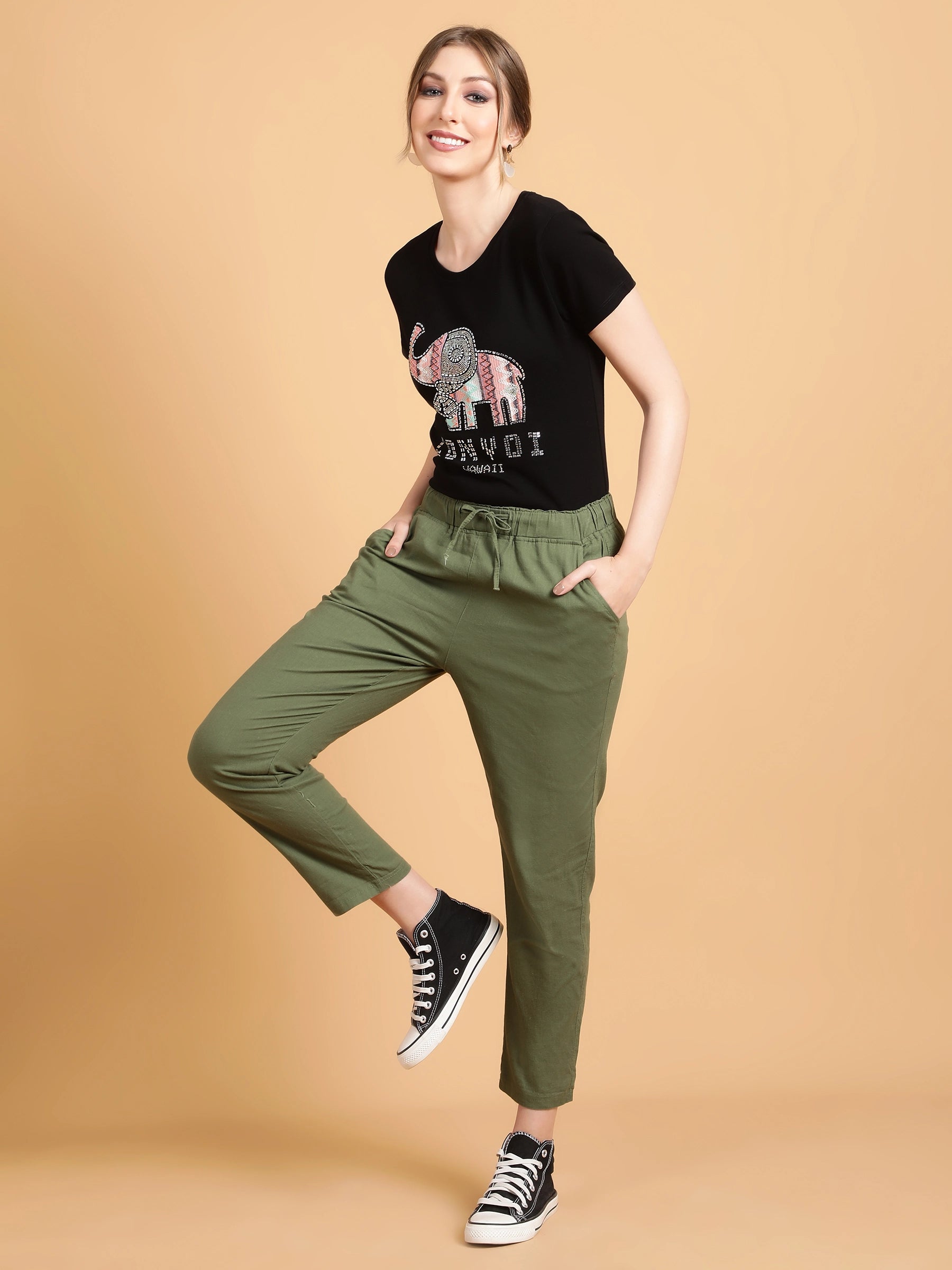 Women Olive Green Narrow-Fit Ankle Length Cotton Lower With Pockets